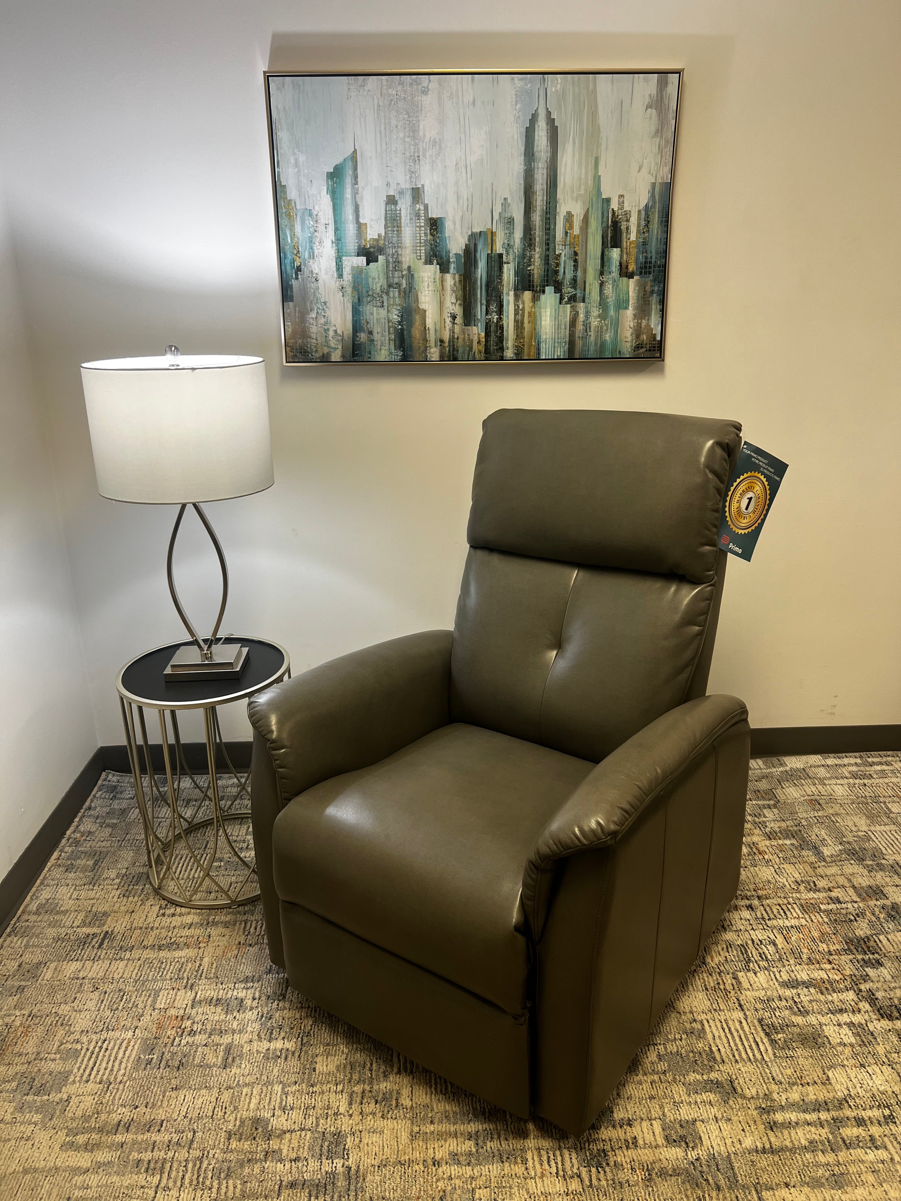 Power Lift Recliner – Supportive Leather-Look Chair with Remote & Side Pocket