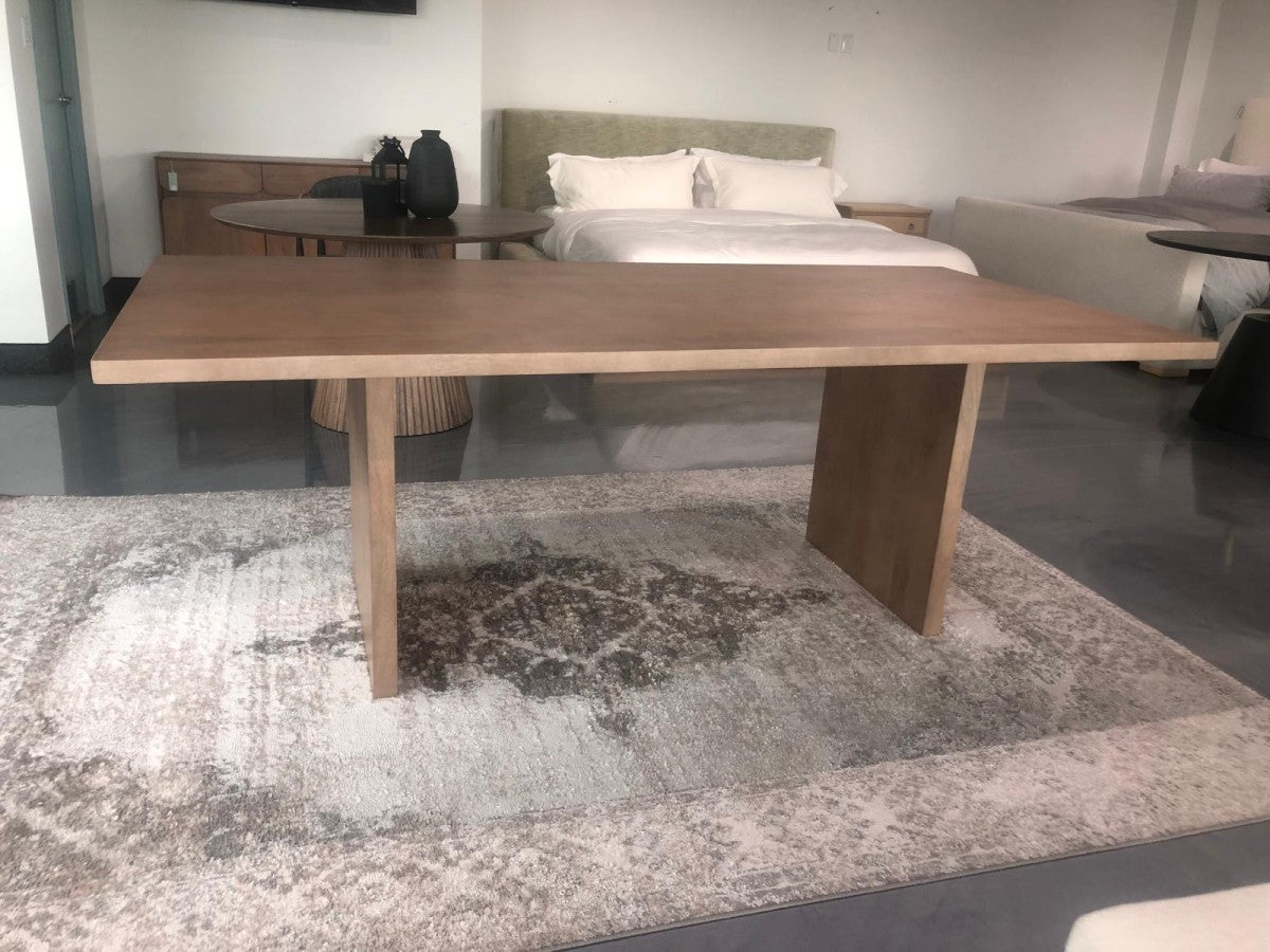 DINING TABLE - NATURAL OAK