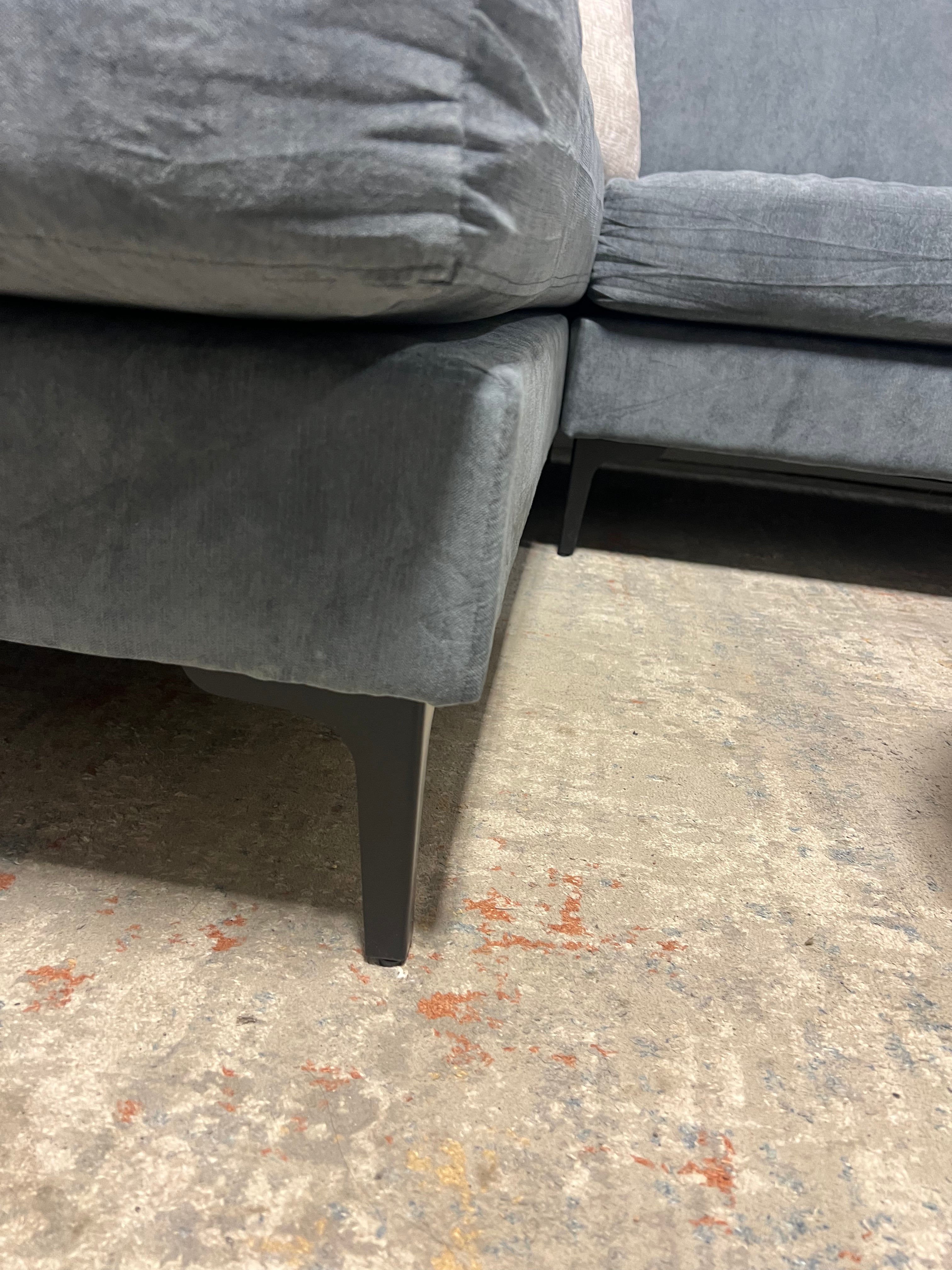 🛋️ Modern 2-Piece Chaise Sectional Sofa