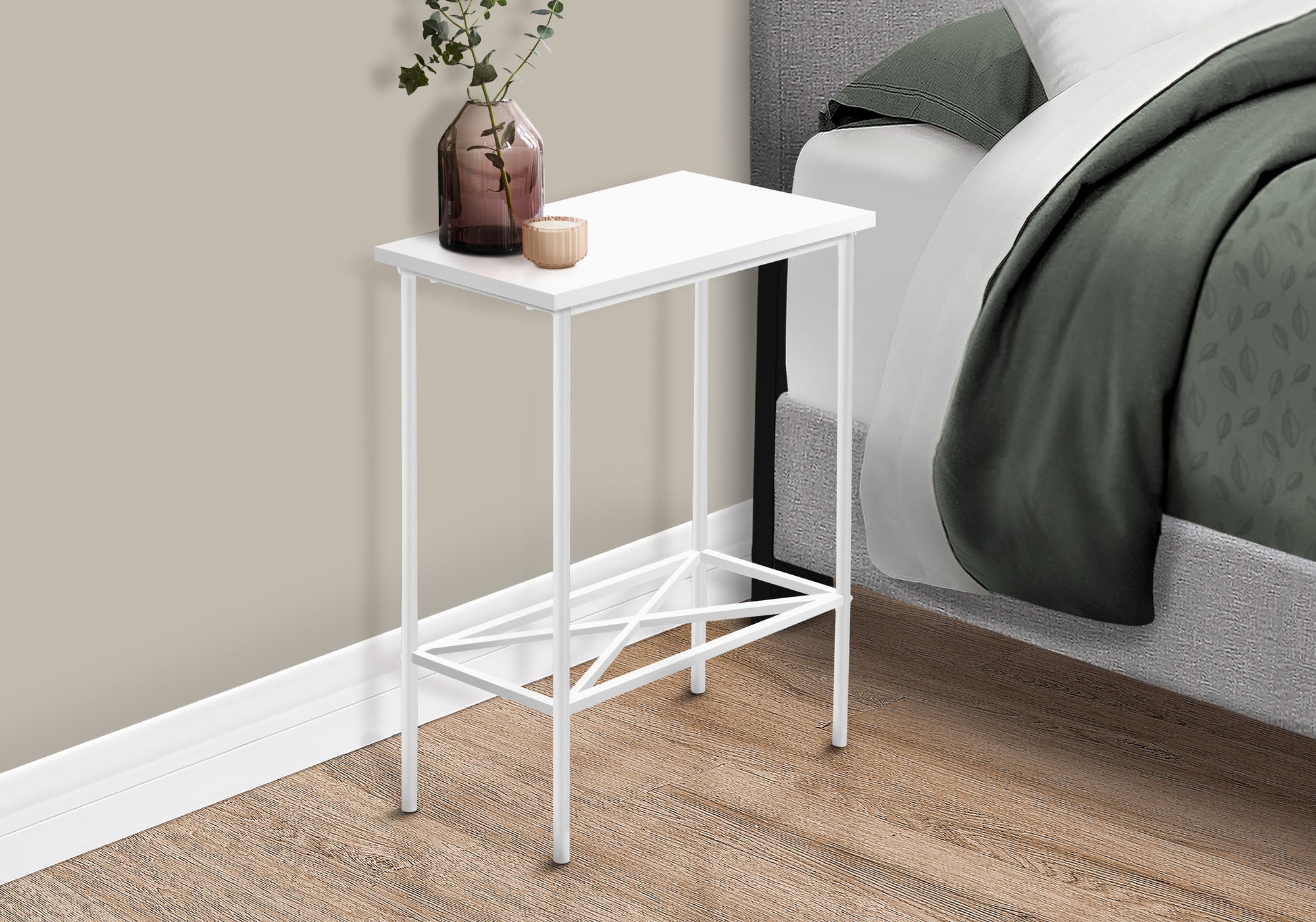 ACCENT TABLE - 24""H /WHITE / WHITE METAL