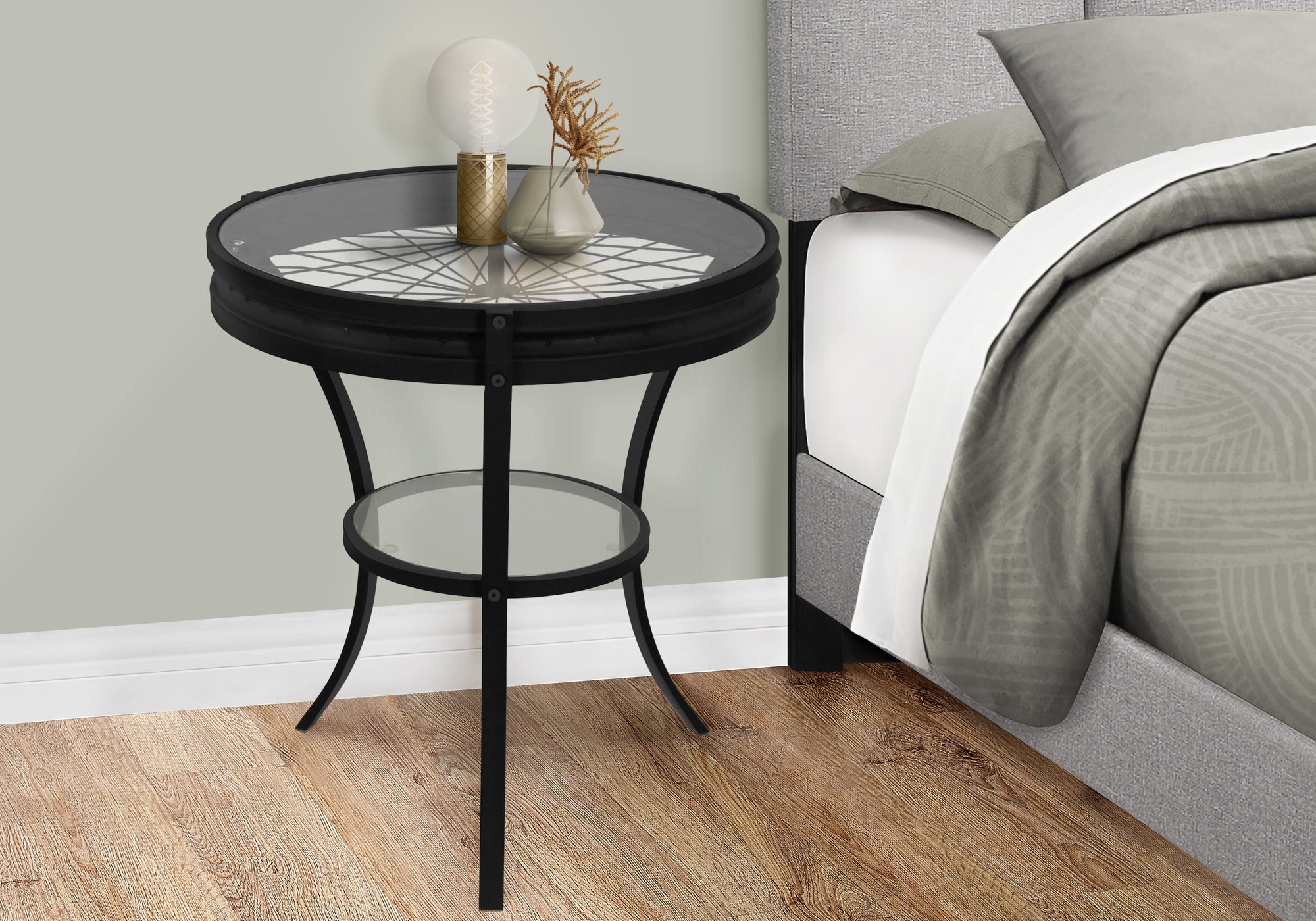 ACCENT TABLE - 22""DIA / BLACK WITH TEMPERED GLASS