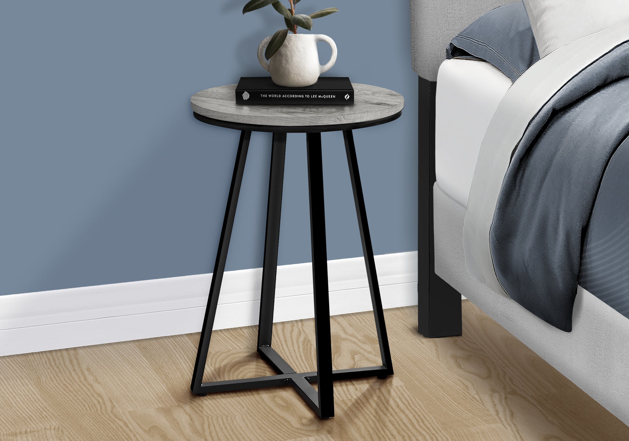 ACCENT TABLE - 22""H / GREY / BLACK METAL