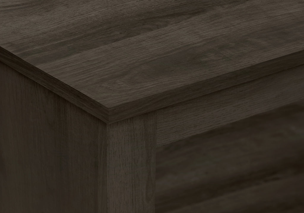 TV STAND - 42""L / BROWN OAK CORNER