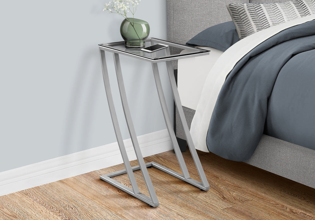 ACCENT TABLE - SILVER METAL WITH TEMPERED GLASS