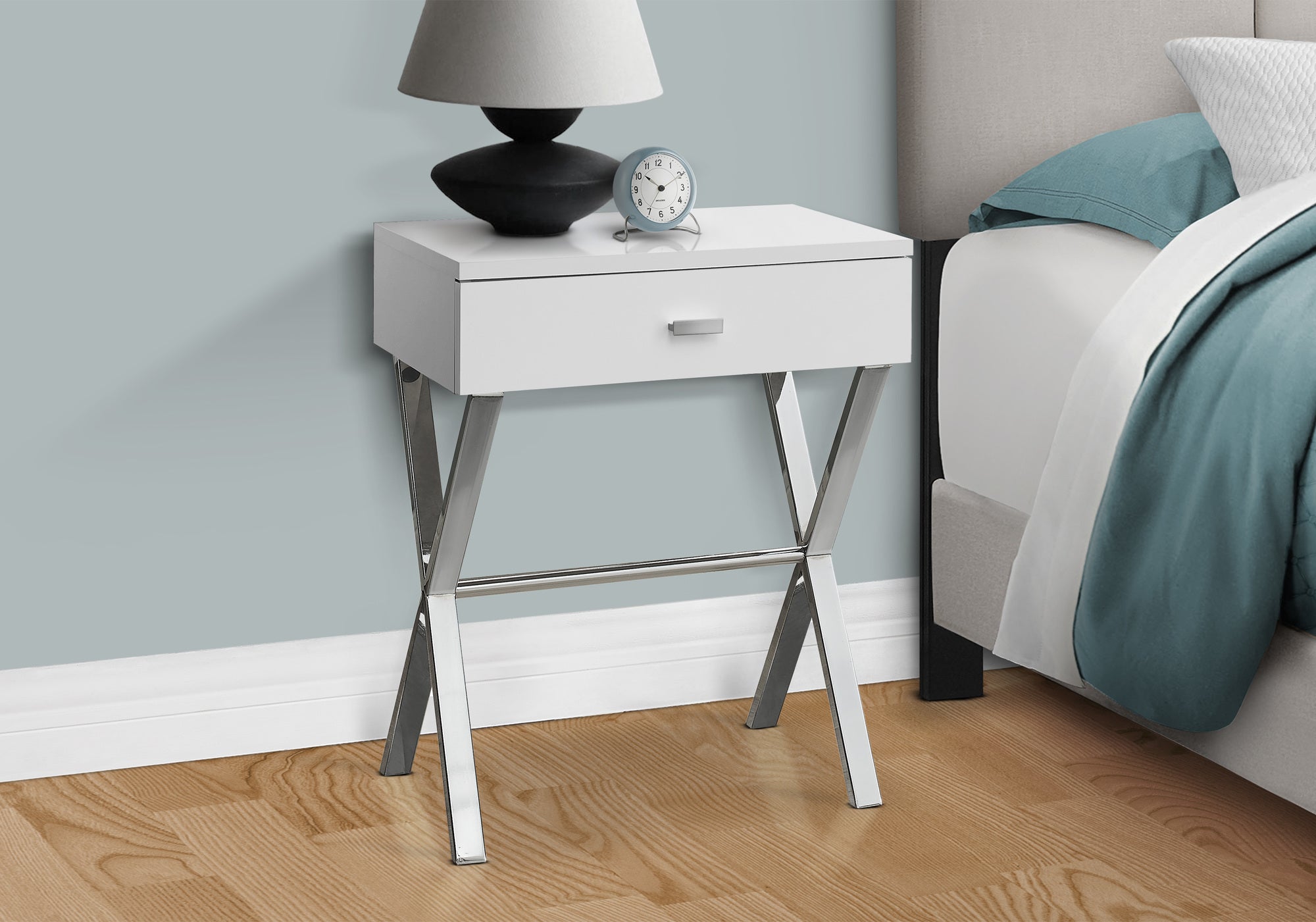ACCENT TABLE - 24""H / GLOSSY WHITE / CHROME METAL