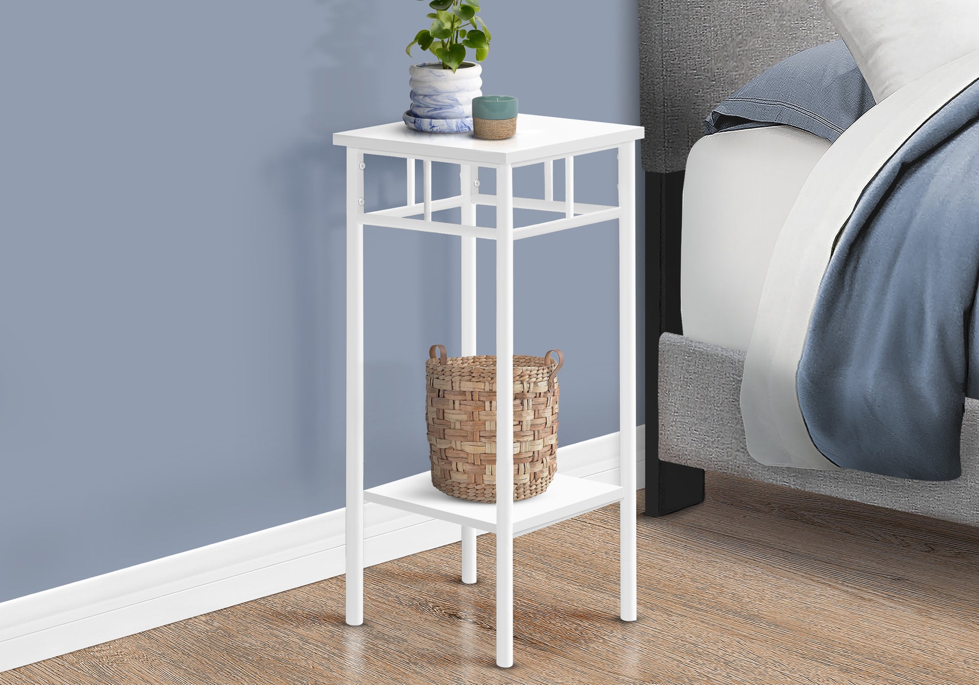 ACCENT TABLE - 28""H / WHITE / WHITE METAL