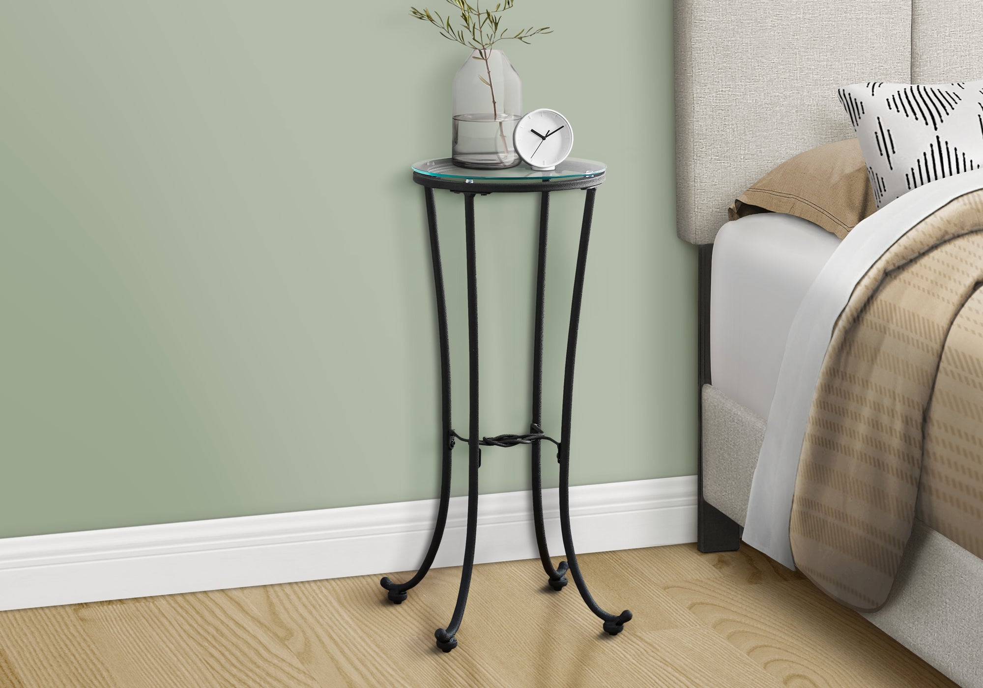 ACCENT TABLE - HAMMERED BLACK METAL WITH TEMPERED GLASS
