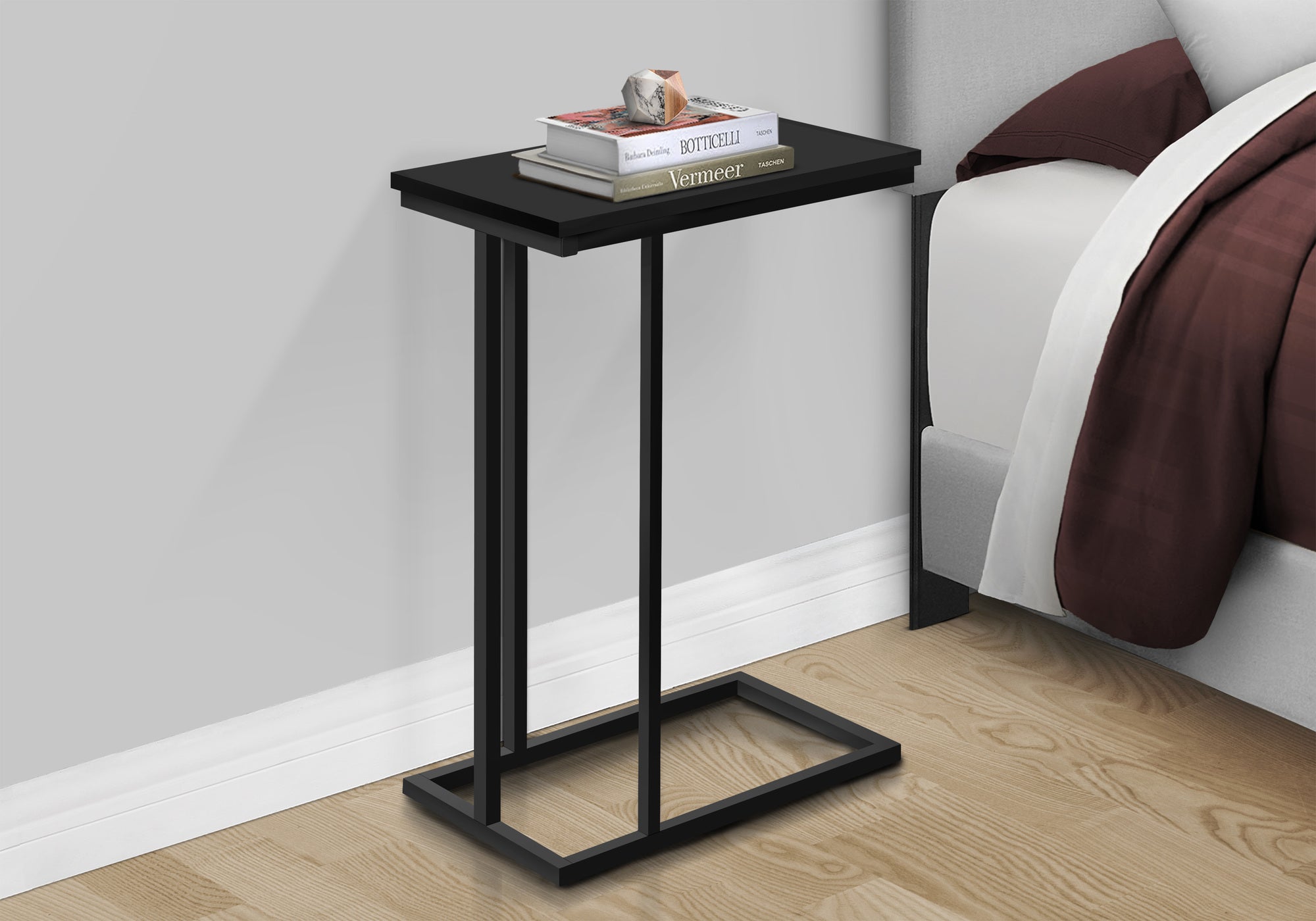 ACCENT TABLE - 25""H / BLACK / BLACK METAL