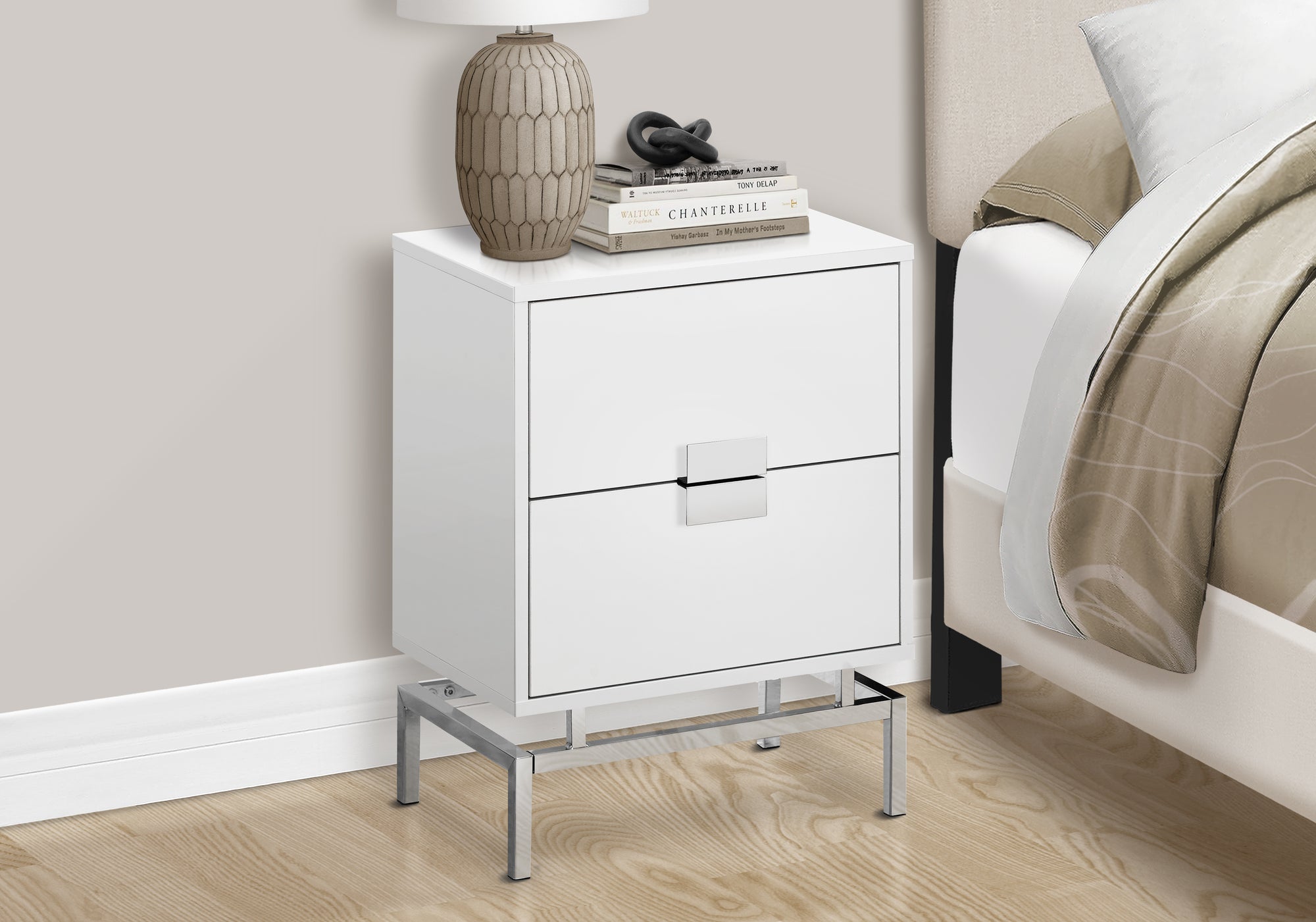 ACCENT TABLE - 24""H / GLOSSY WHITE / CHROME METAL