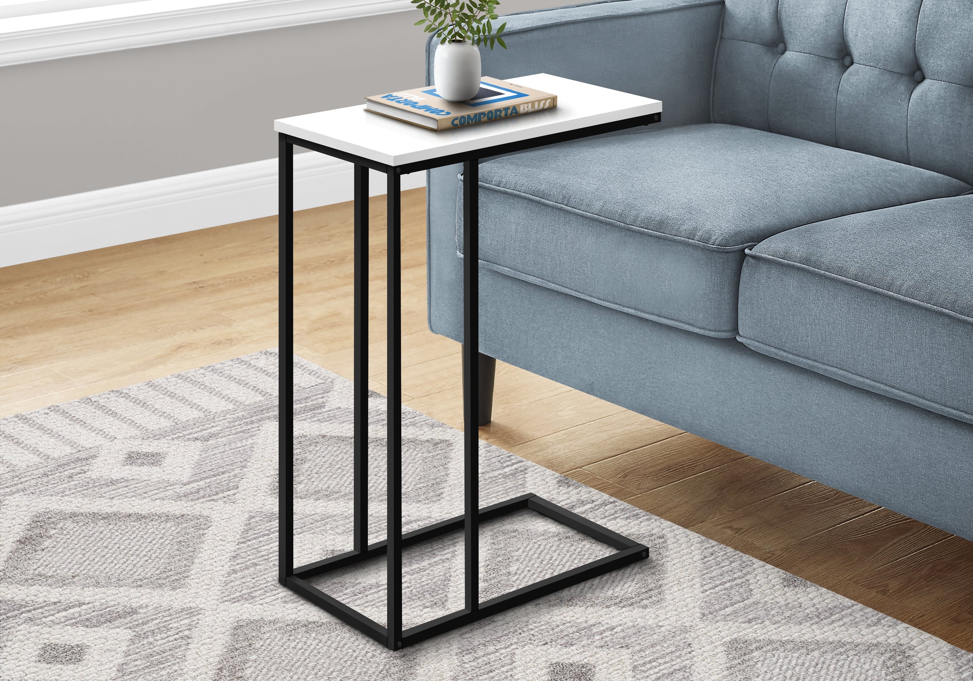 ACCENT TABLE - 25""H / WHITE / BLACK METAL
