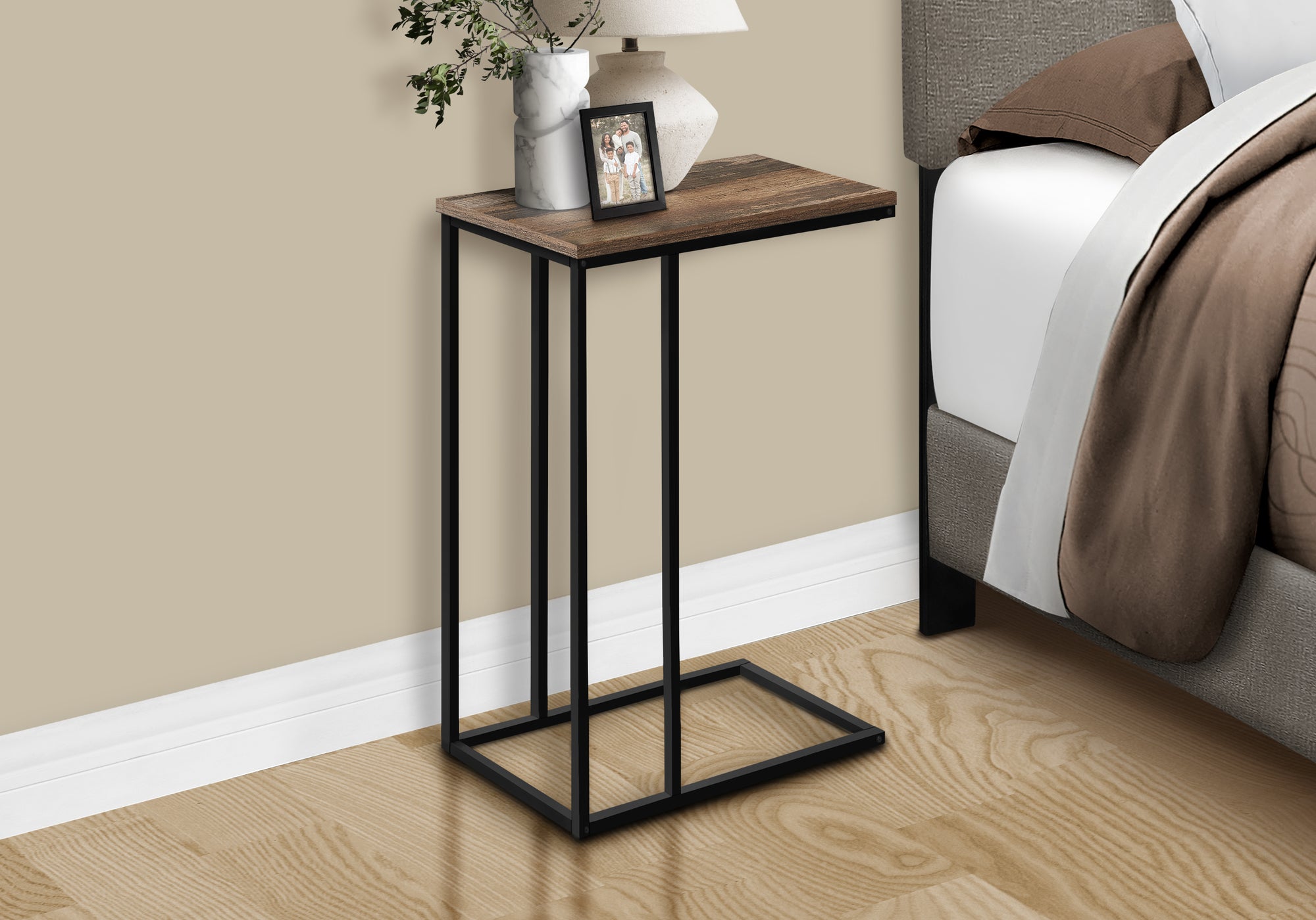 ACCENT TABLE - 25""H / BROWN RECLAIMED / BLACK METAL