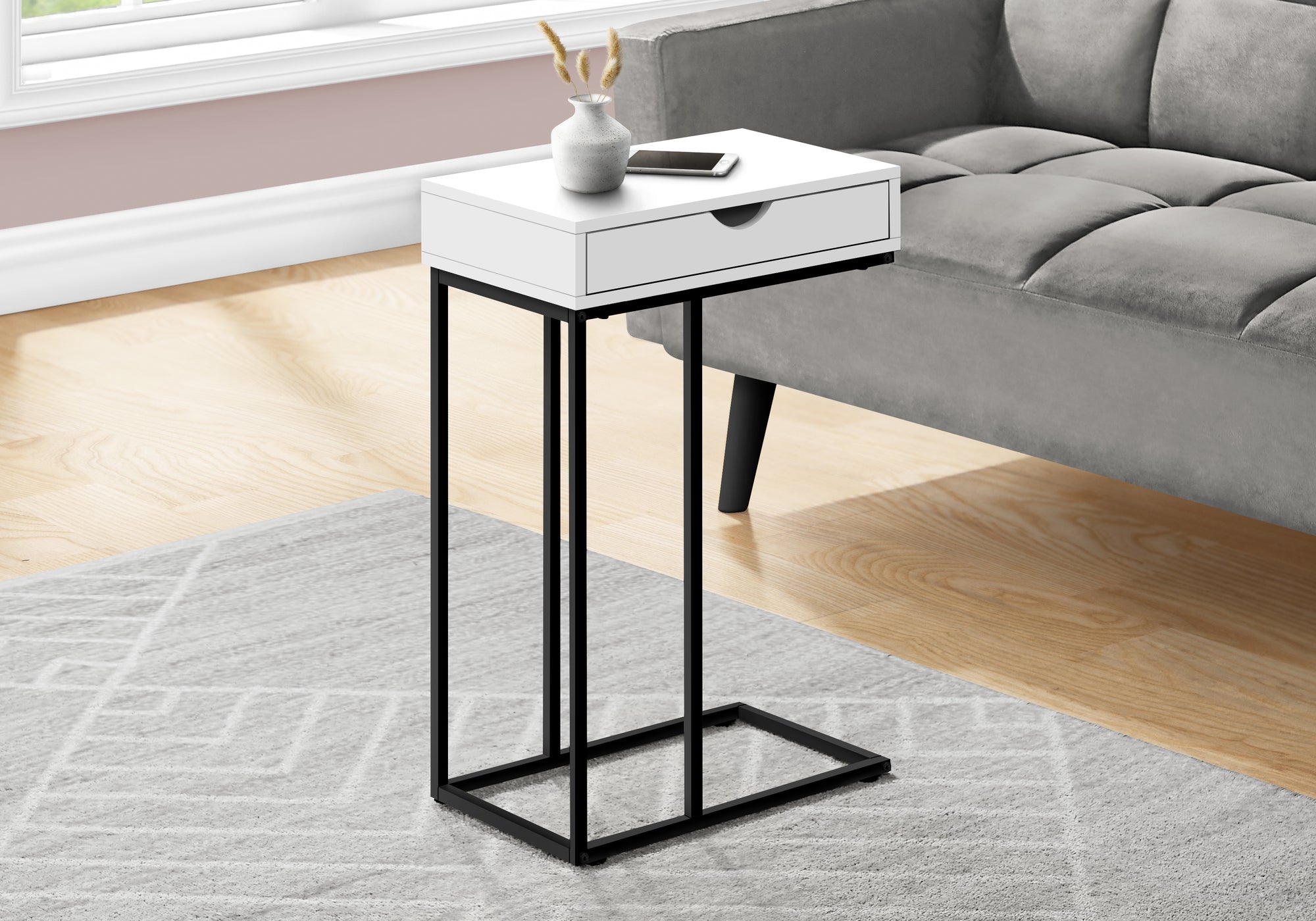 ACCENT TABLE - 25""H / WHITE / BLACK METAL