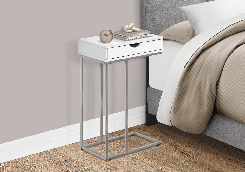 ACCENT TABLE - 25""H / WHITE / SILVER METAL