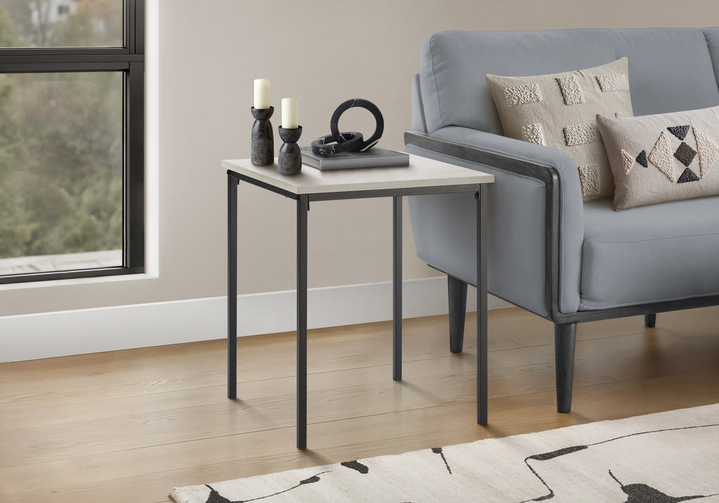 ACCENT TABLE - 22""H / WASHED OAK / BLACK METAL