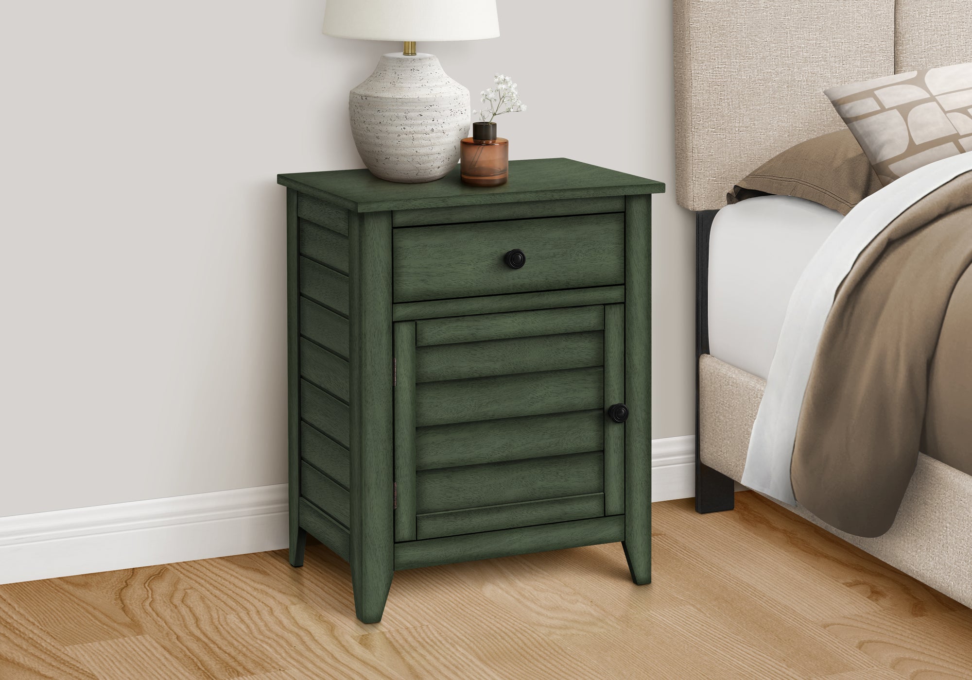 ACCENT TABLE - 25""H / ANTIQUE GREEN VENEER END TABLE