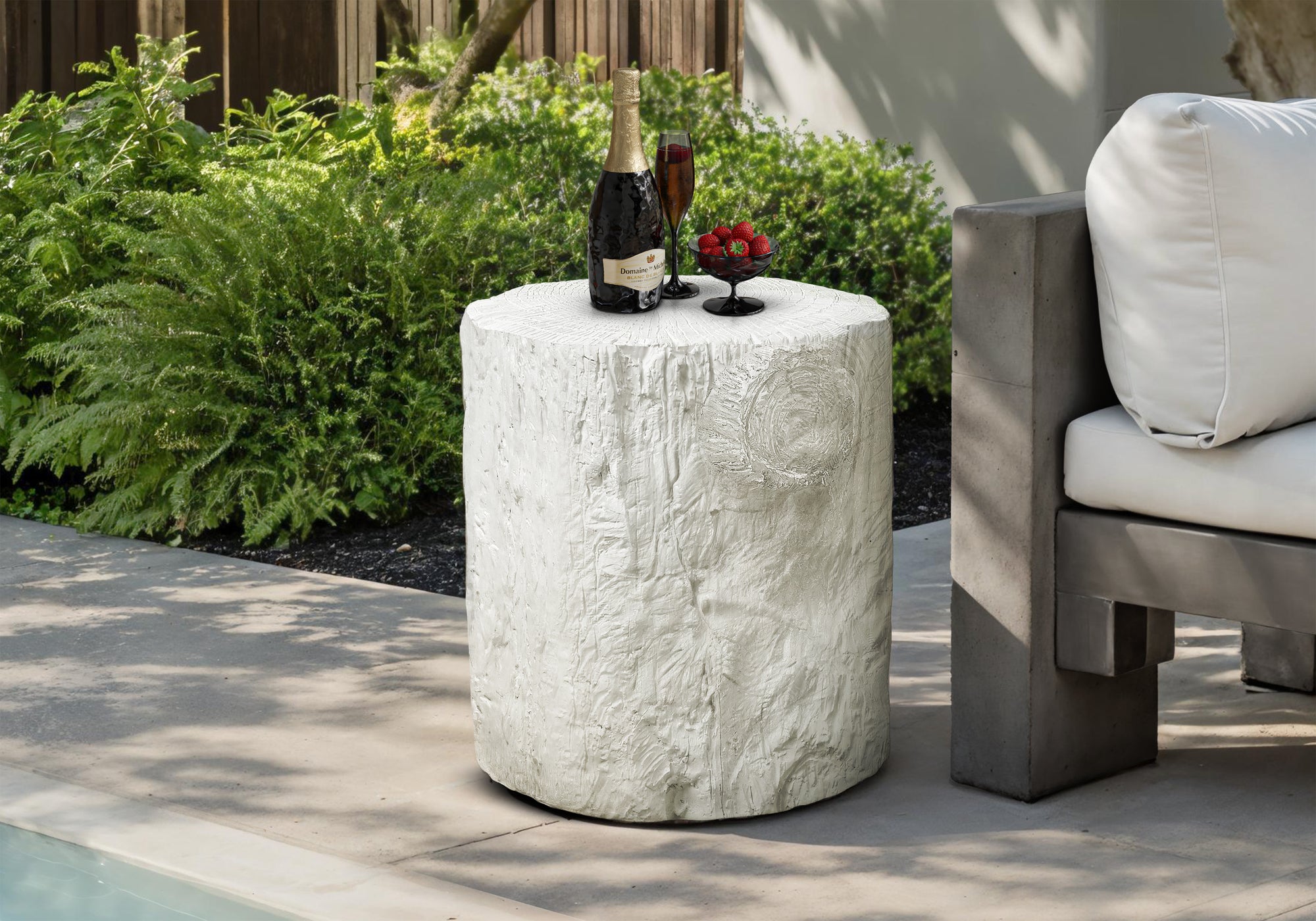 ACCENT TABLE - 25""H / WHITE INDOOR OR OUTDOOR