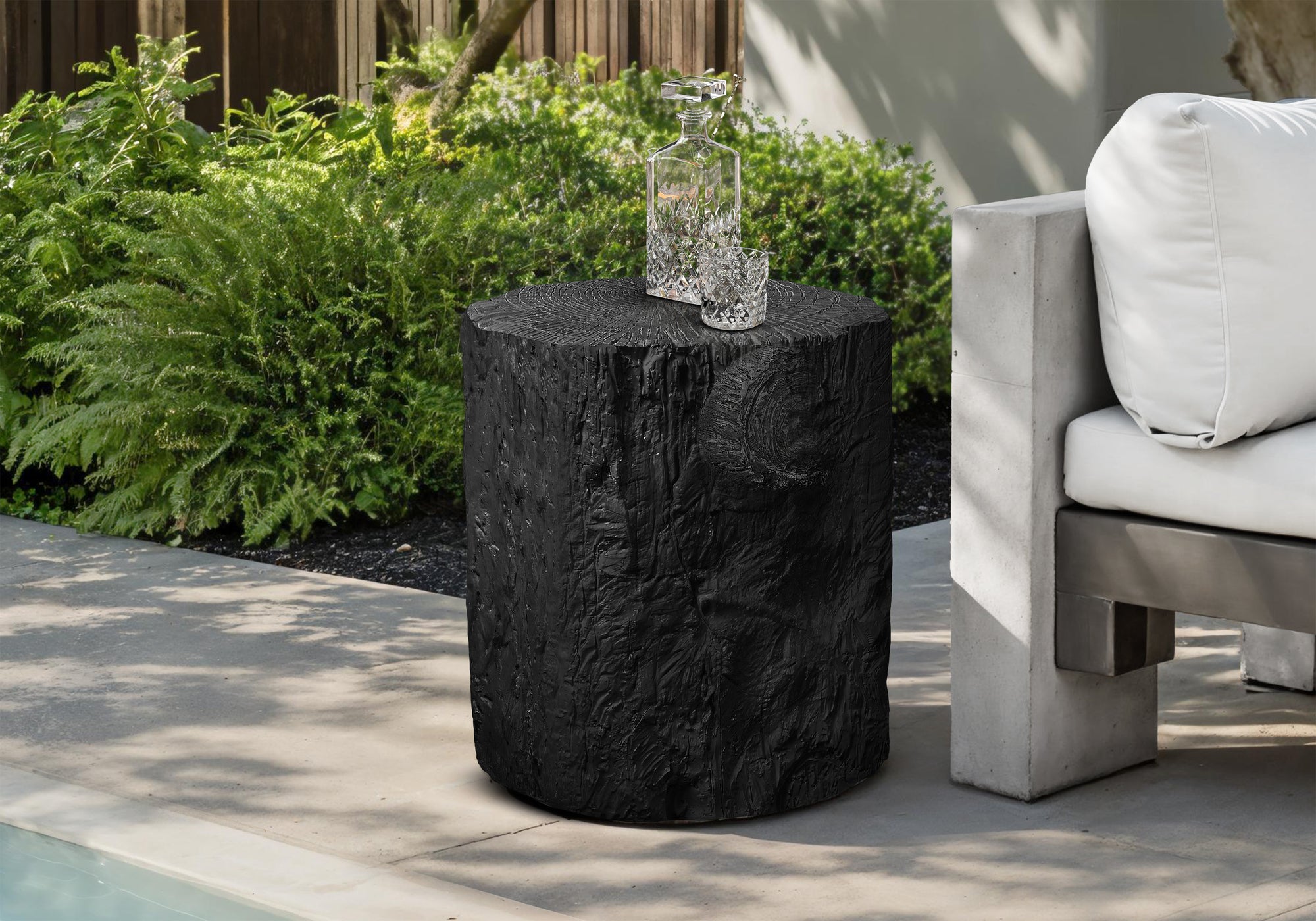 ACCENT TABLE - 25""H / BLACK INDOOR OR OUTDOOR