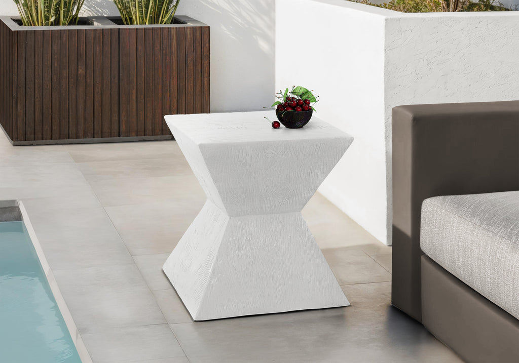 ACCENT TABLE - 25""H / WHITE INDOOR OR OUTDOOR