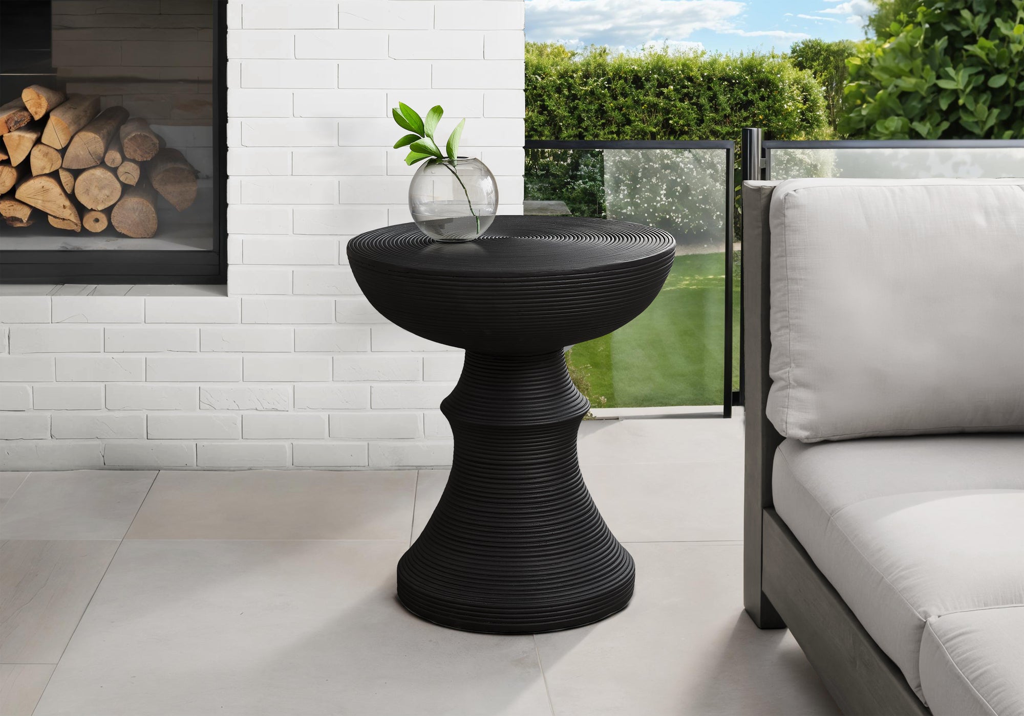 ACCENT TABLE - 25""H / BLACK INDOOR OR OUTDOOR