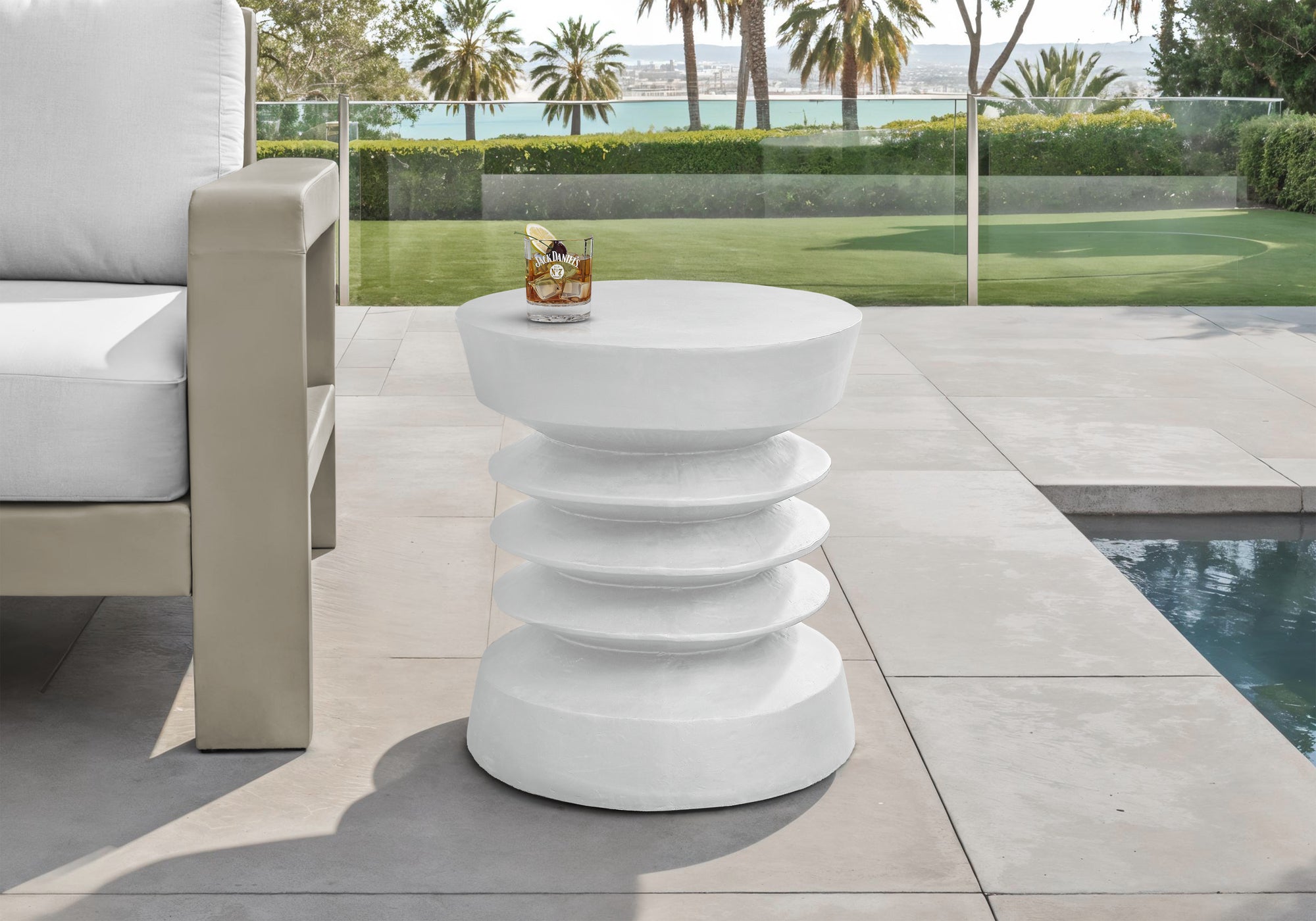 ACCENT TABLE - 25""H / WHITE INDOOR OR OUTDOOR