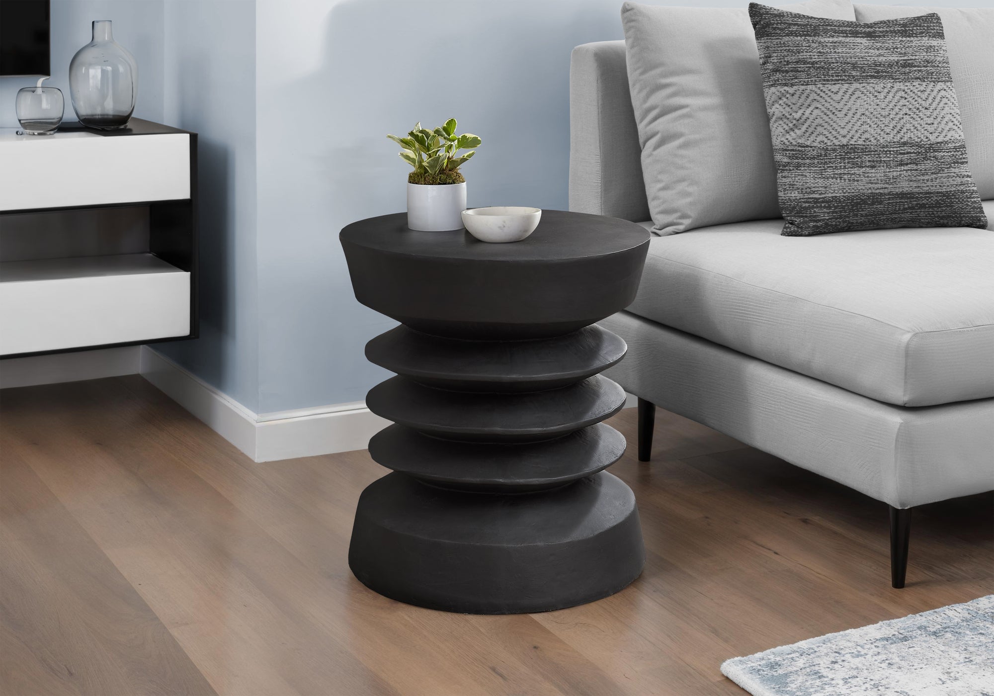 ACCENT TABLE - 25""H / BLACK INDOOR OR OUTDOOR