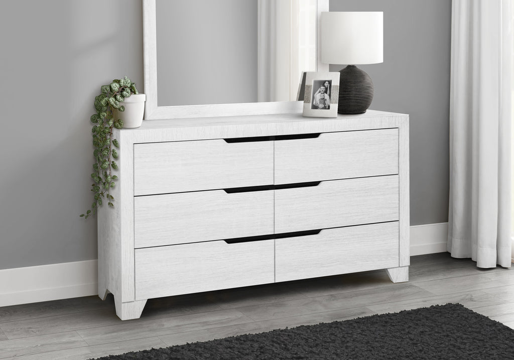 BEDROOM SET - 6 DRAWER DRESSER / WHITE FINISH