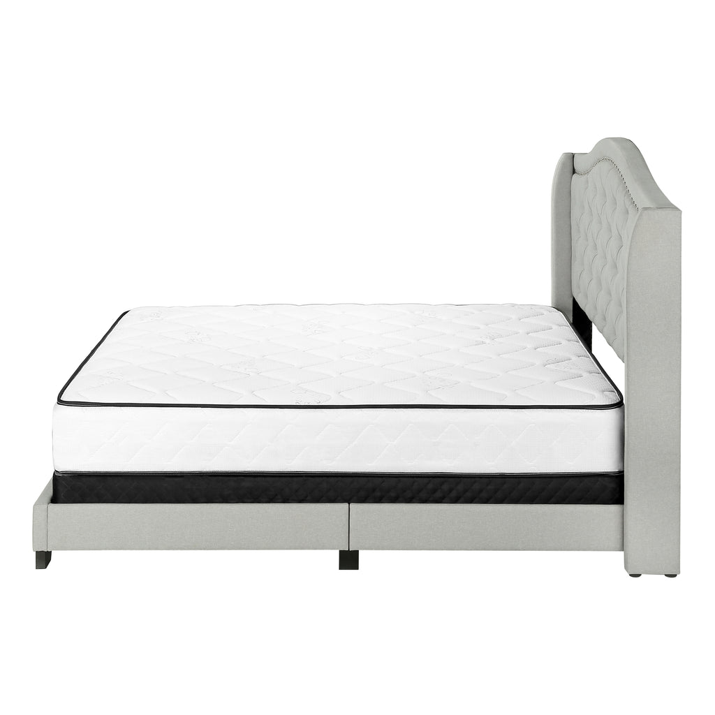 BED - QUEEN SIZE / LIGHT GREY VELVET WITH CHROME TRIM