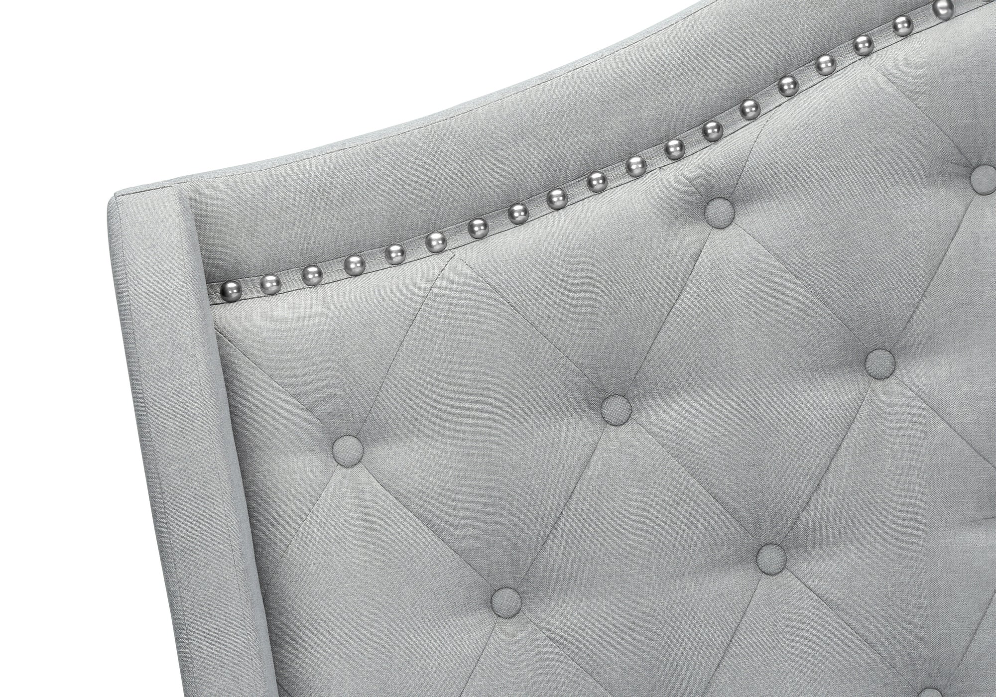 BED - QUEEN SIZE / LIGHT GREY VELVET WITH CHROME TRIM