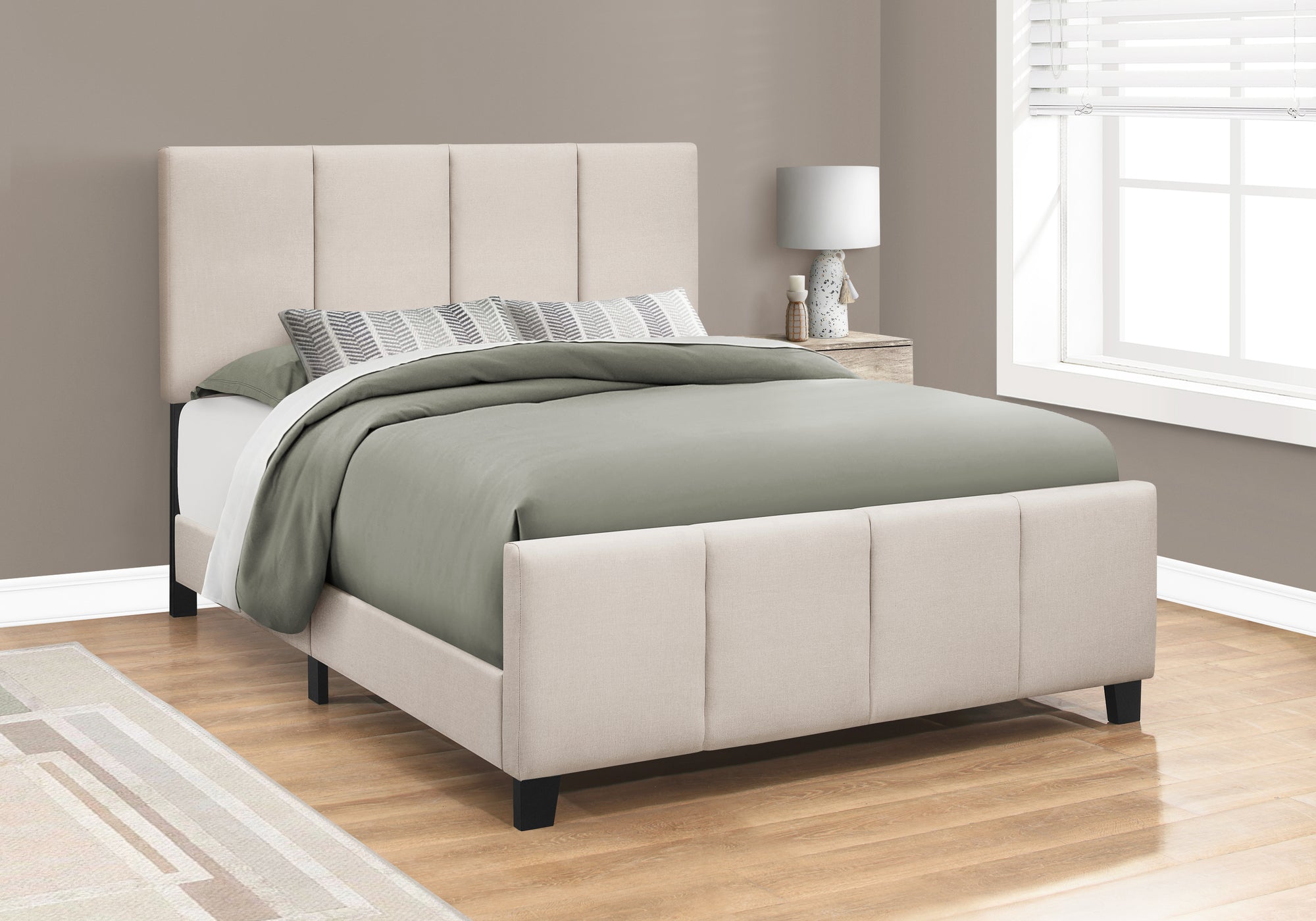 BED - QUEEN SIZE / BEIGE LINEN