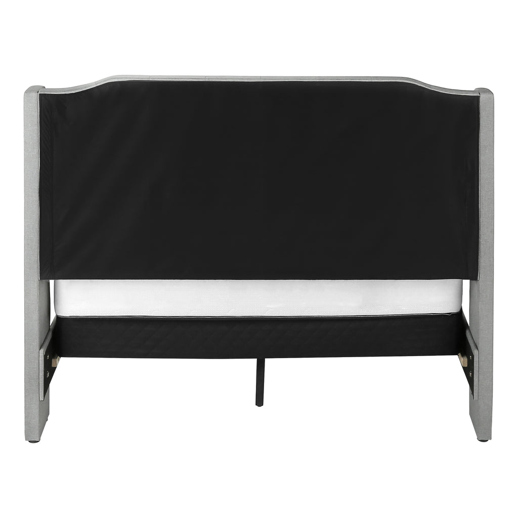 BED - QUEEN SIZE / GREY LINEN WITH CHROME METAL LEGS