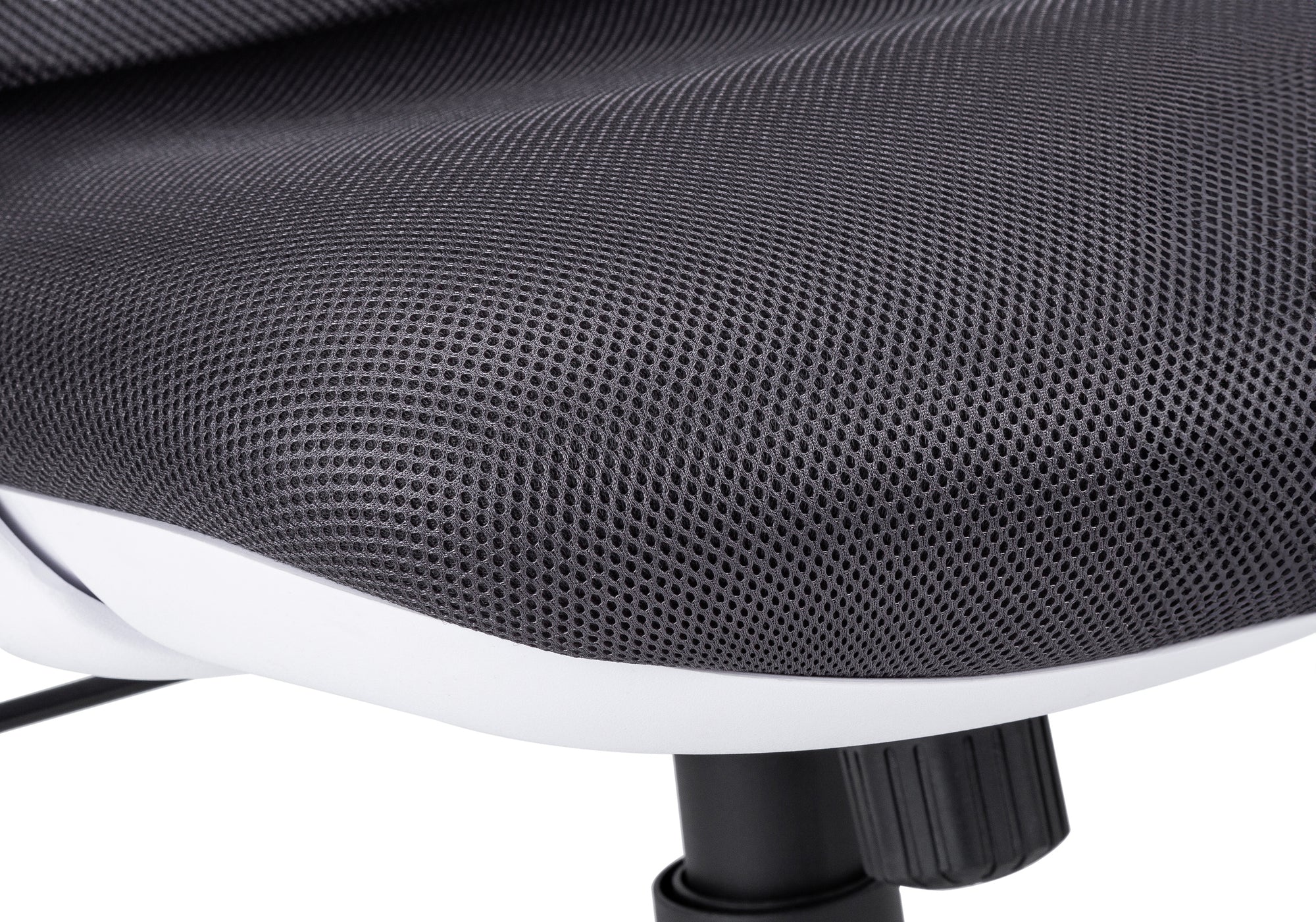 OFFICE CHAIR - WHITE / GREY MESH / CHROME HIGH-BACK EXEC