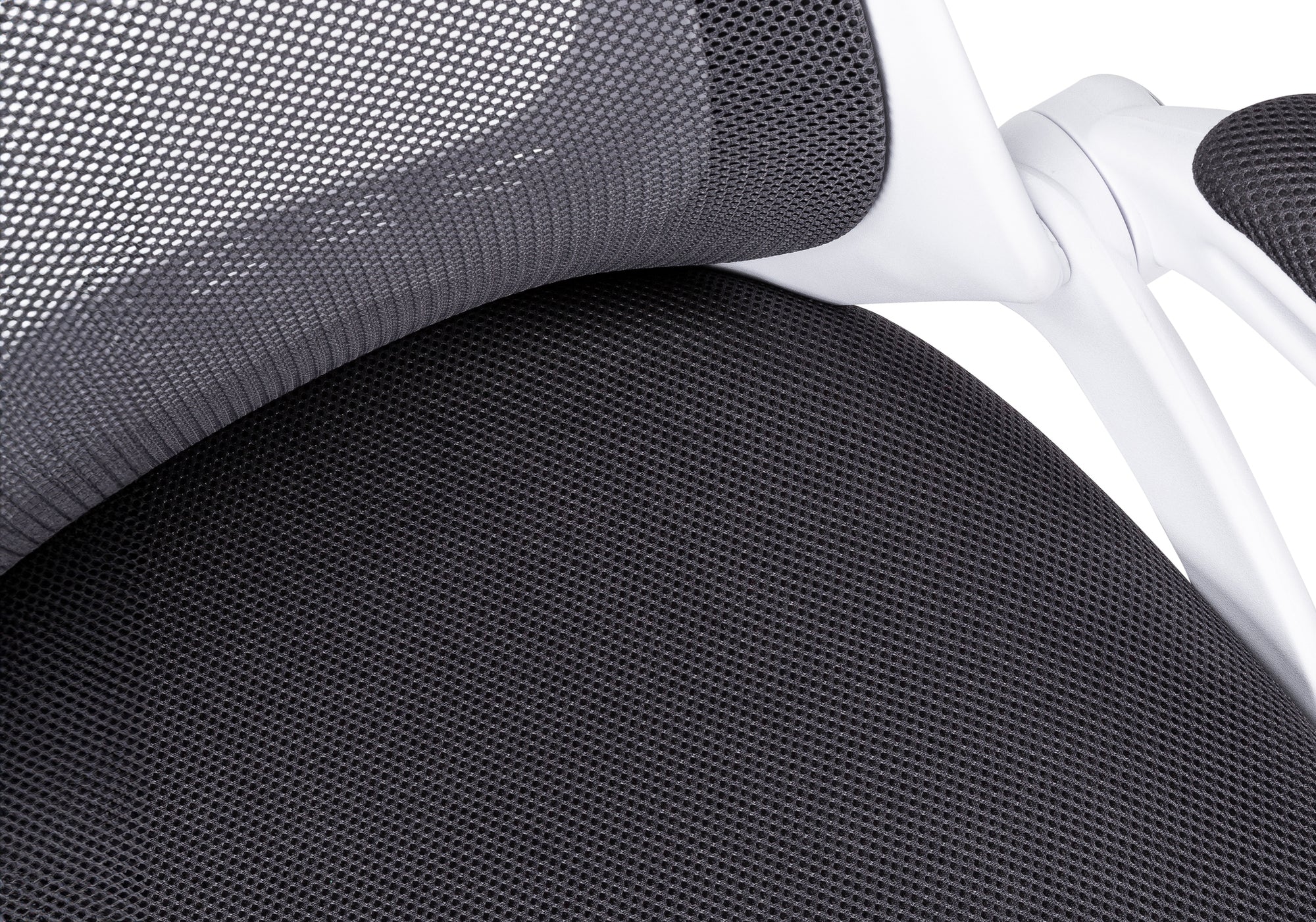 OFFICE CHAIR - WHITE / GREY MESH / CHROME HIGH-BACK EXEC