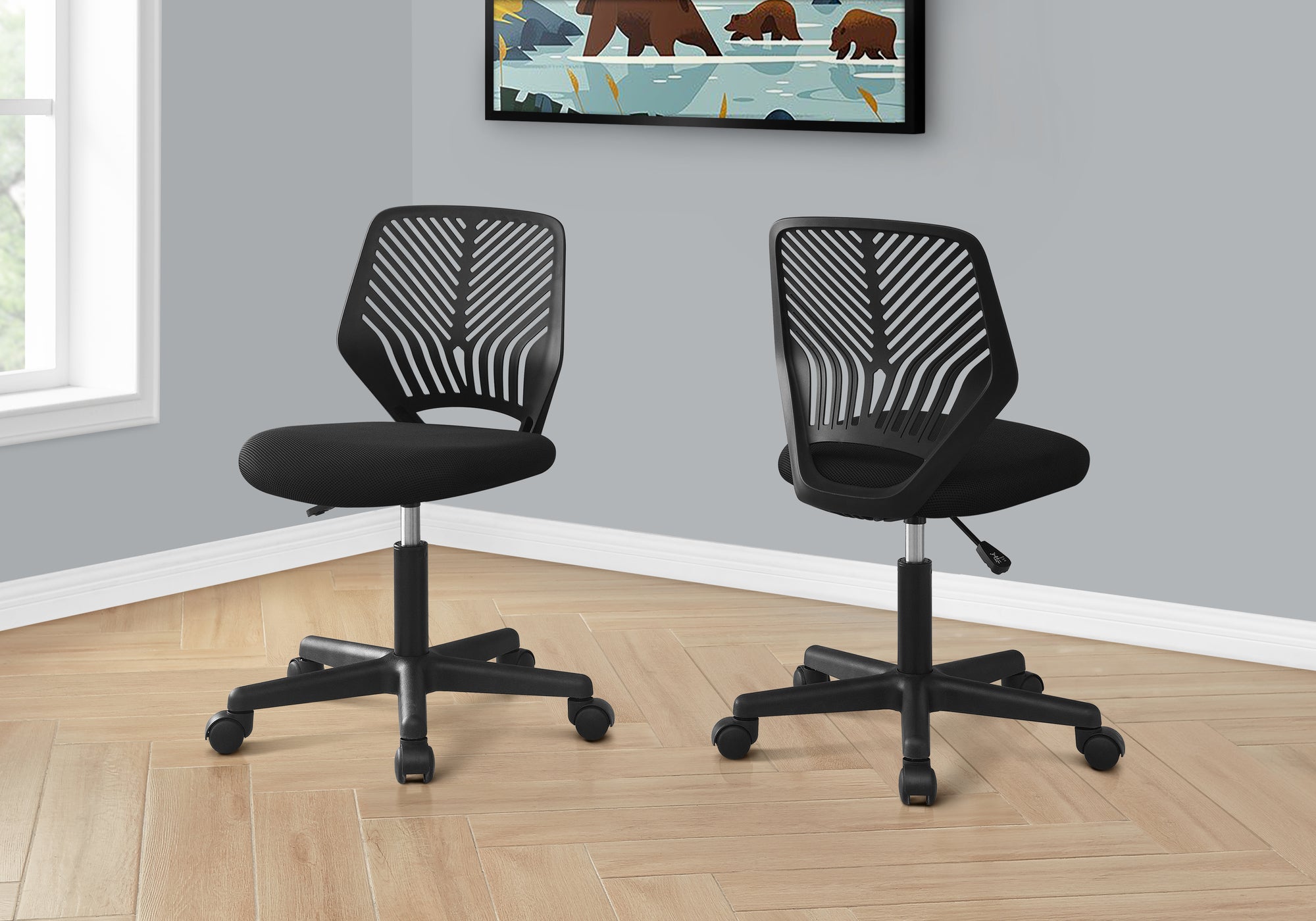OFFICE CHAIR - BLACK JUVENILE / BLACK BASE ON CASTORS