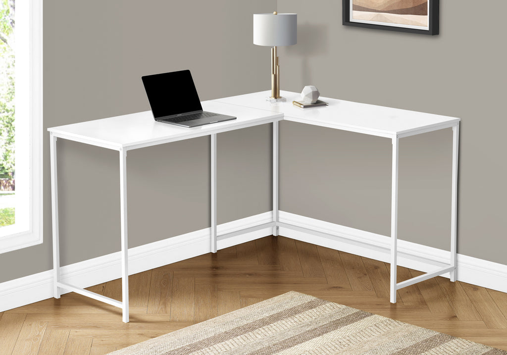 COMPUTER DESK - 58""L / WHITE TOP / WHITE METAL CORNER