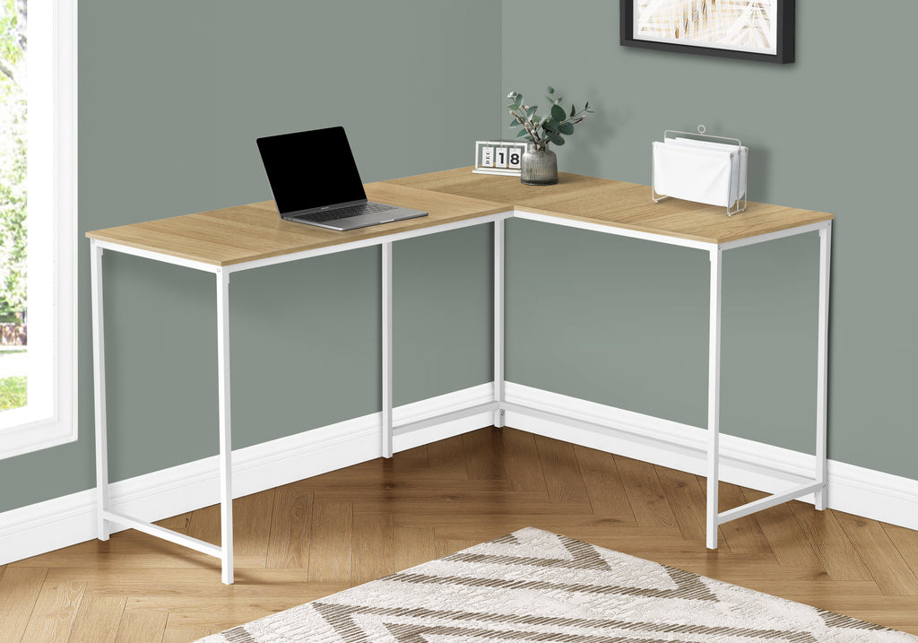 COMPUTER DESK - 58""L / NATURAL / WHITE METAL CORNER