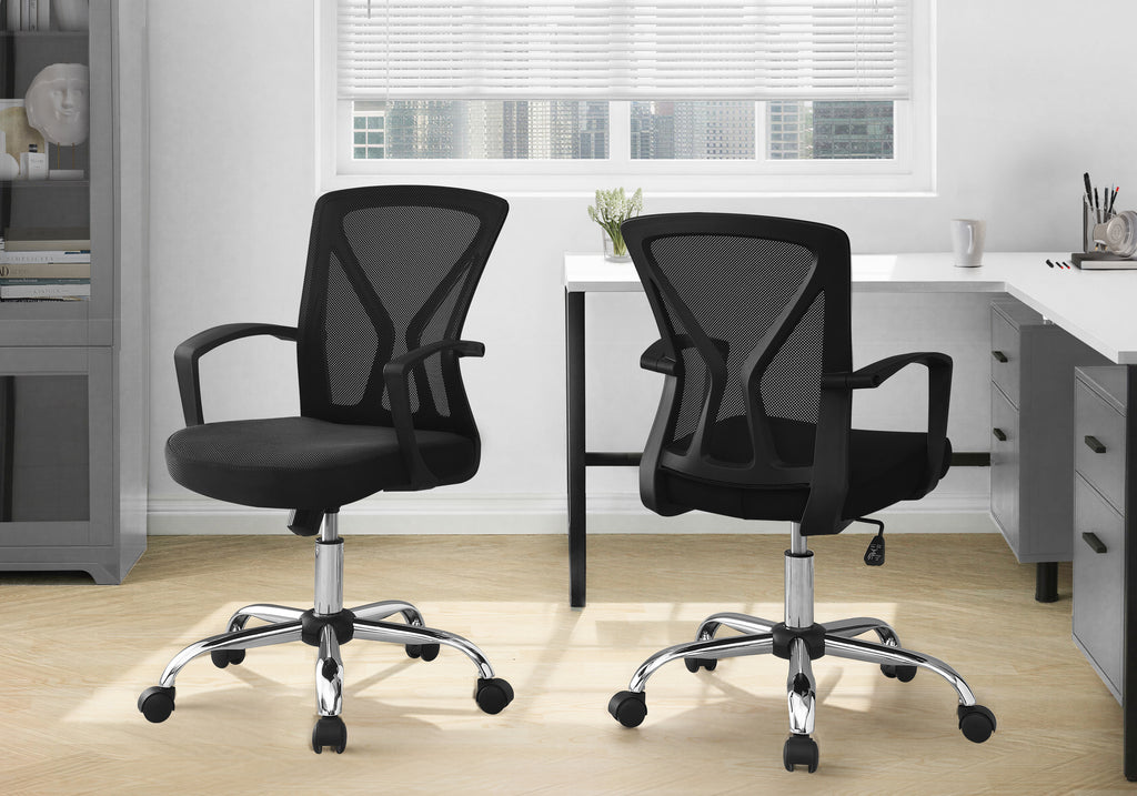 OFFICE CHAIR - BLACK / CHROME BASE ON CASTORS