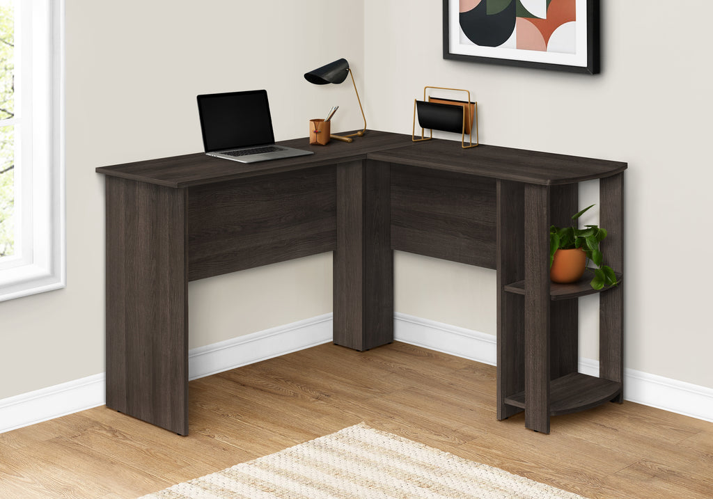 COMPUTER DESK - BROWN OAK L-SHAPED CORNER / 2 SHELVES