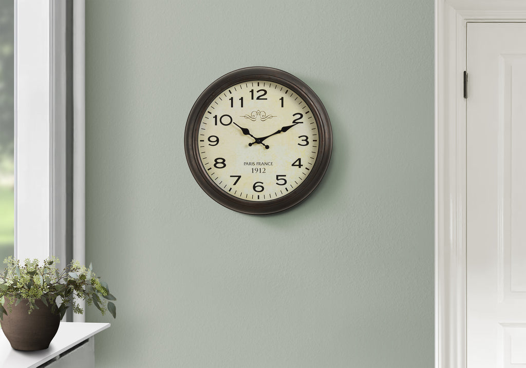CLOCKS - 16""DIA / WALL CLOCK / ANTIQUE BROWN