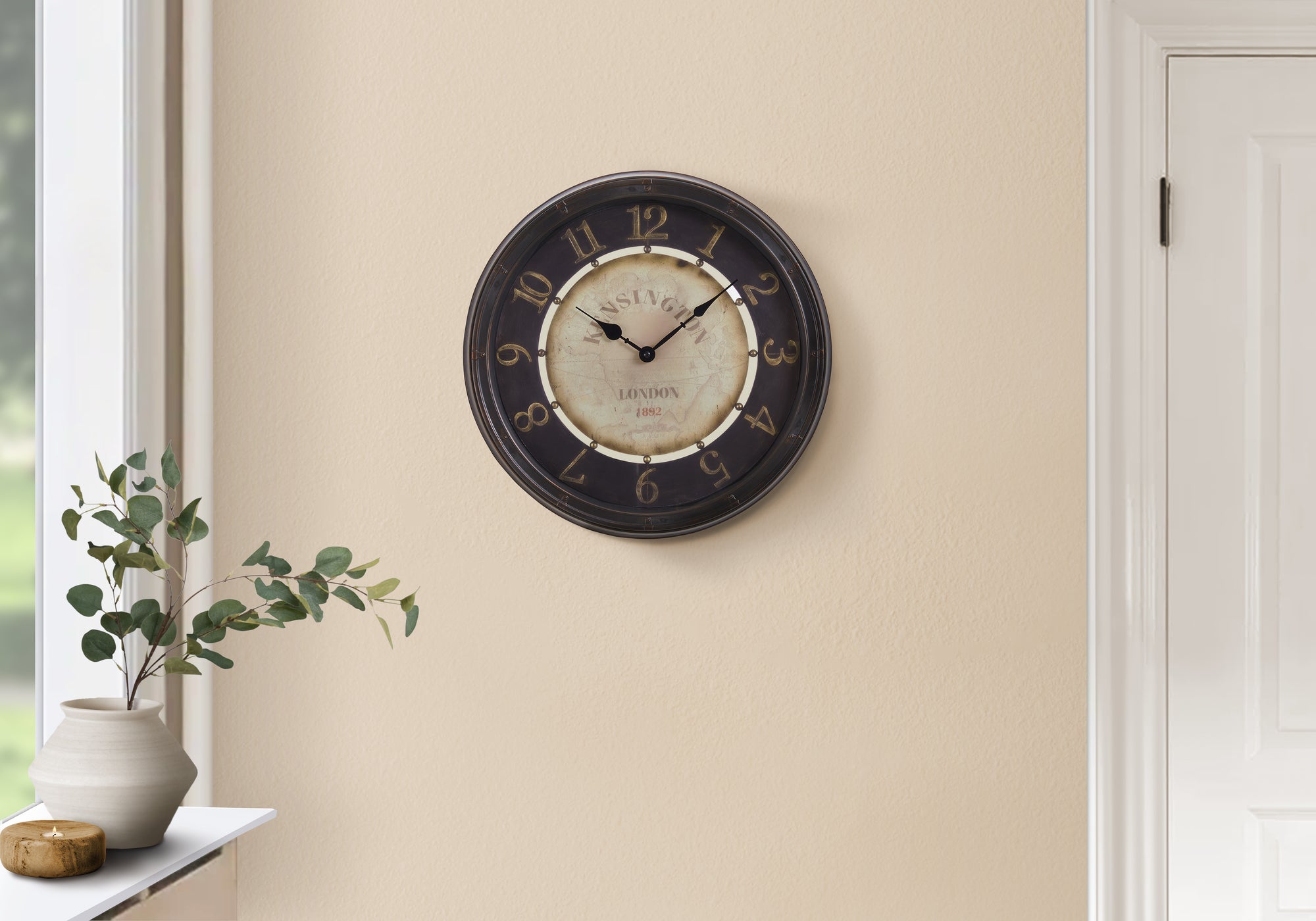 CLOCKS - 16""DIA / WALL CLOCK / ANTIQUE BROWN