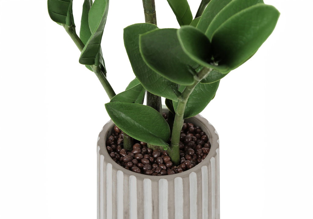 ARTIFICIAL PLANT - 20""H / INDOOR ZZ IN A 5"" CEMENT POT