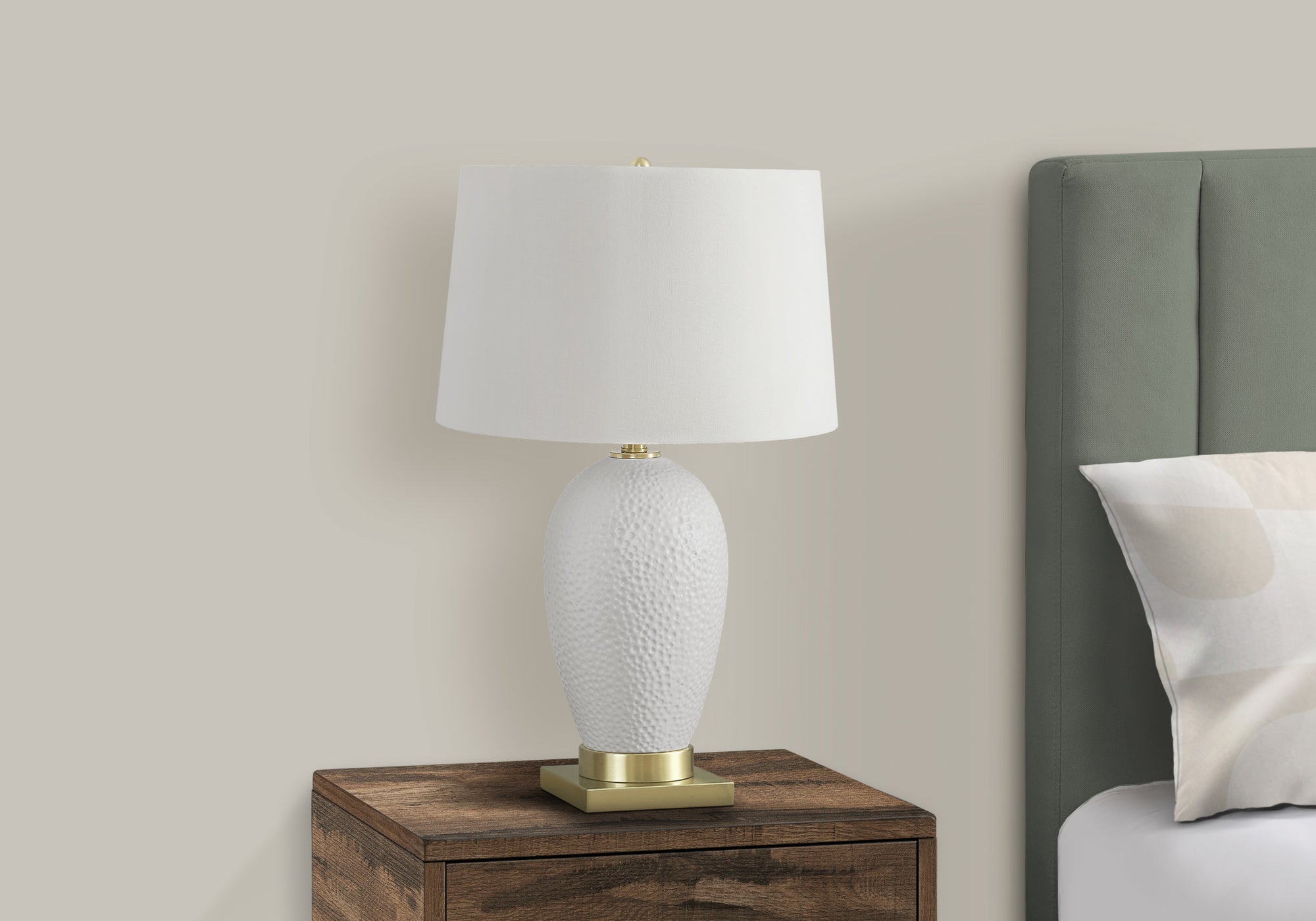 LIGHTING - 26""H TABLE LAMP WHITE CERAMIC / IVORY SHADE