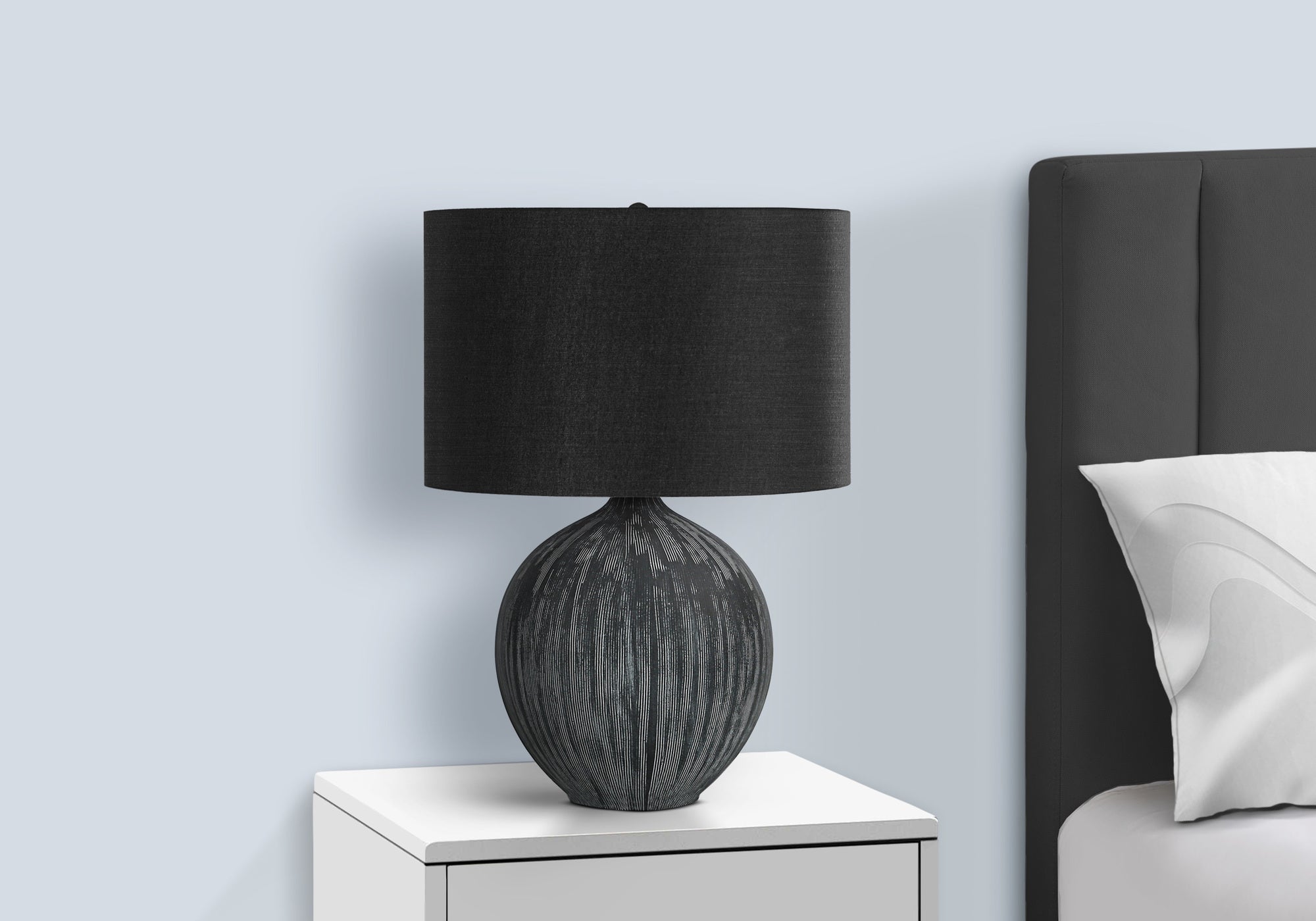 LIGHTING - 23""H TABLE LAMP BLACK CERAMIC / BLACK SHADE