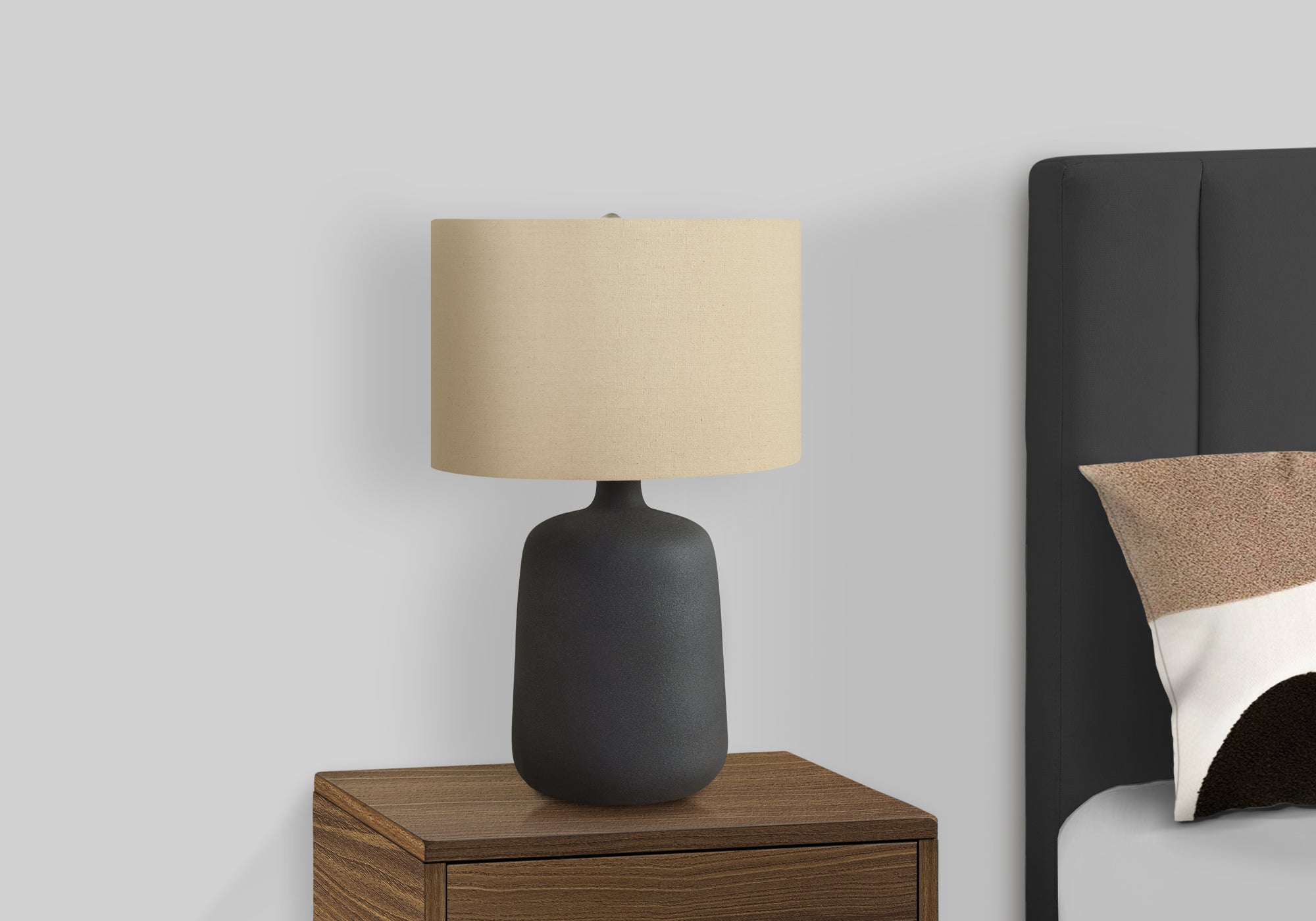 LIGHTING - 24""H TABLE LAMP BLACK CERAMIC / BEIGE SHADE