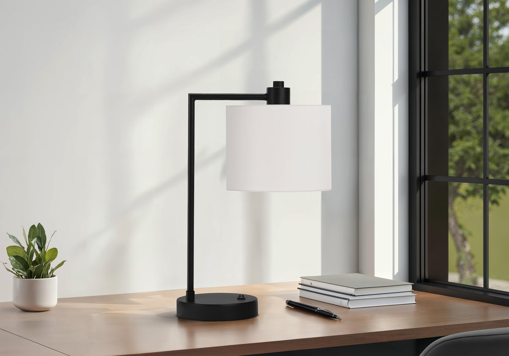 LIGHTING - 19""H TABLE LAMP BLACK METAL / IVORY SHADE /USB