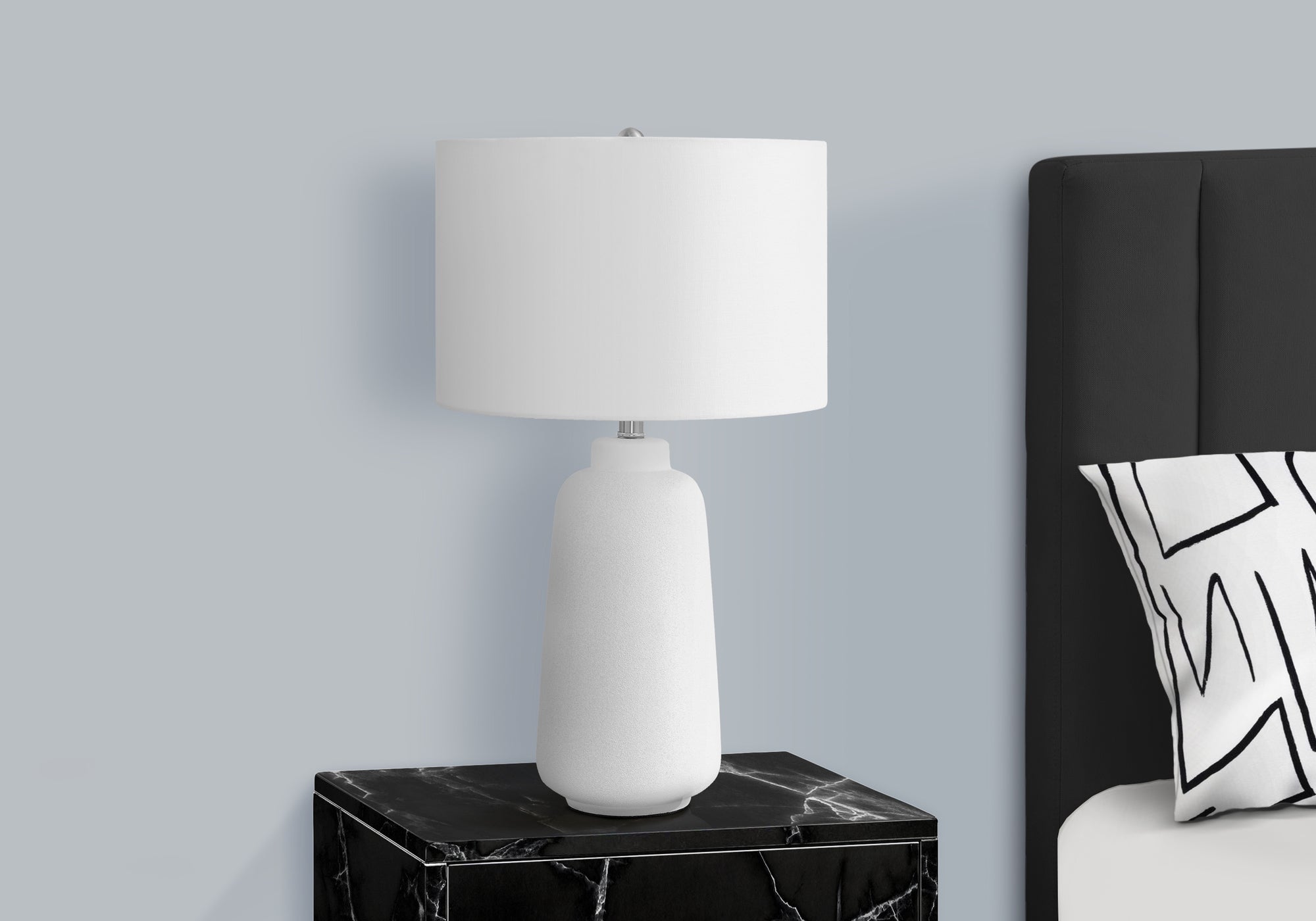 LIGHTING - 26""H TABLE LAMP CREAM CERAMIC / IVORY SHADE