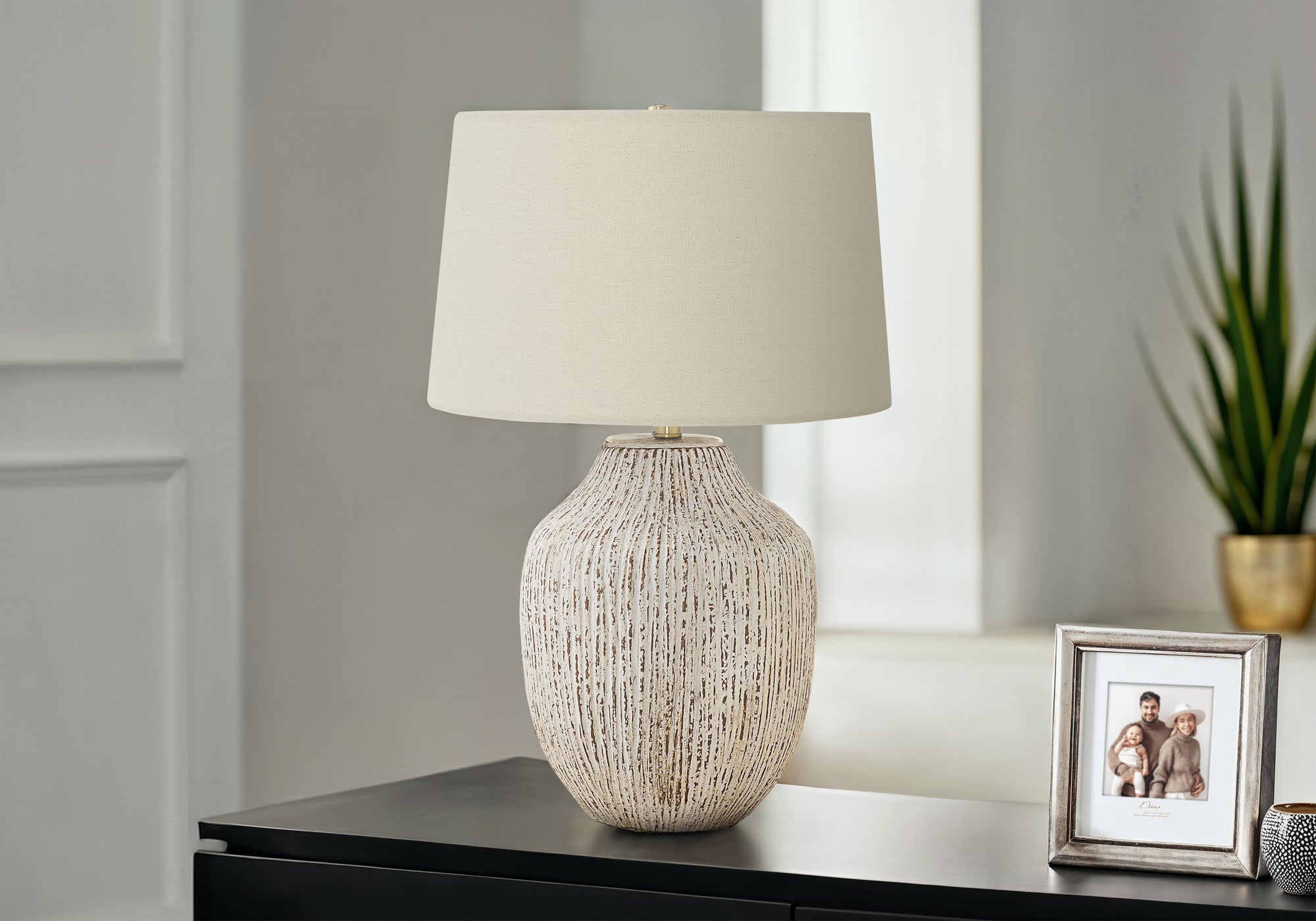 LIGHTING - 26""H TABLE LAMP CREAM CERAMIC / IVORY SHADE