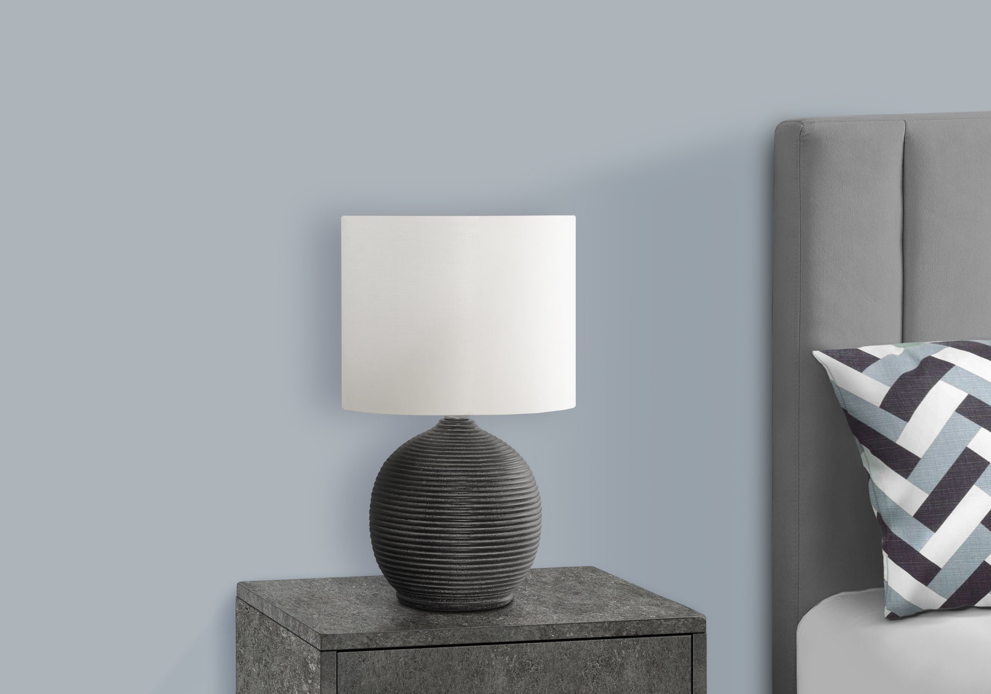 LIGHTING - 16""H TABLE LAMP BLACK RESIN / IVORY SHADE