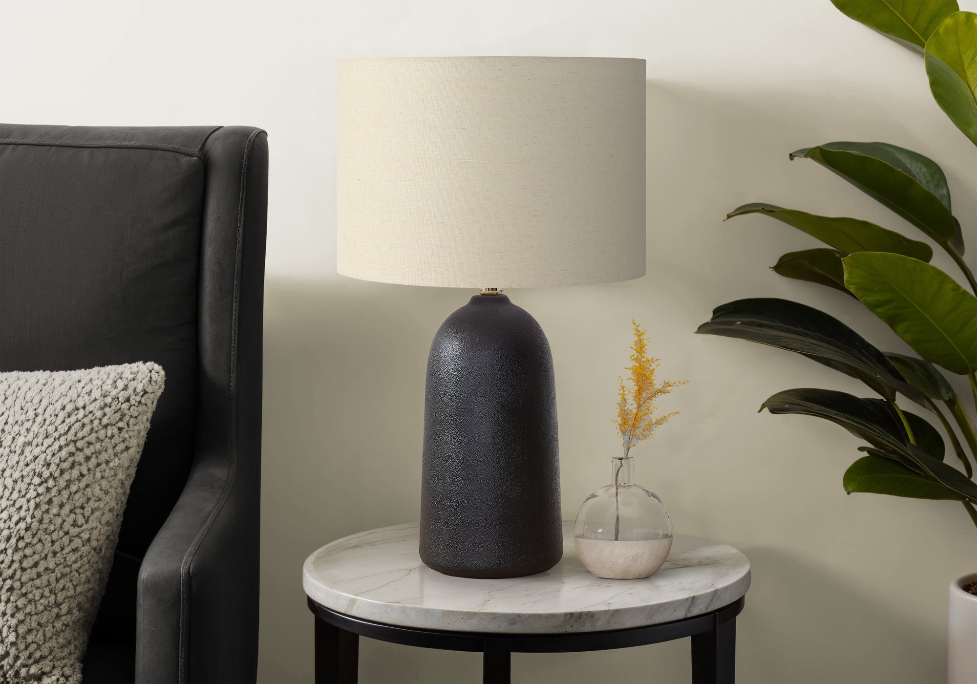 LIGHTING - 27""H TABLE LAMP BLACK CERAMIC / BEIGE SHADE
