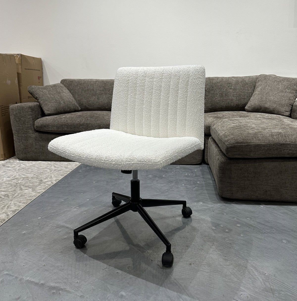 OFFICE CHAIR - WHITE
